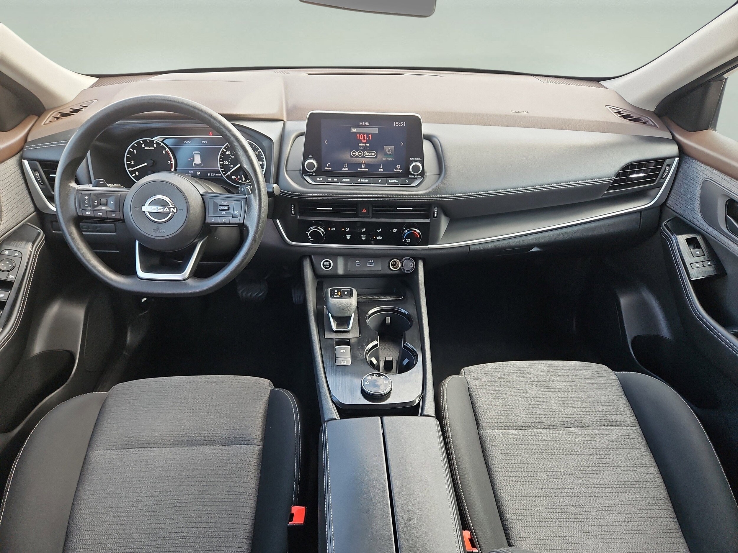 2022 Nissan Rogue S photo 2