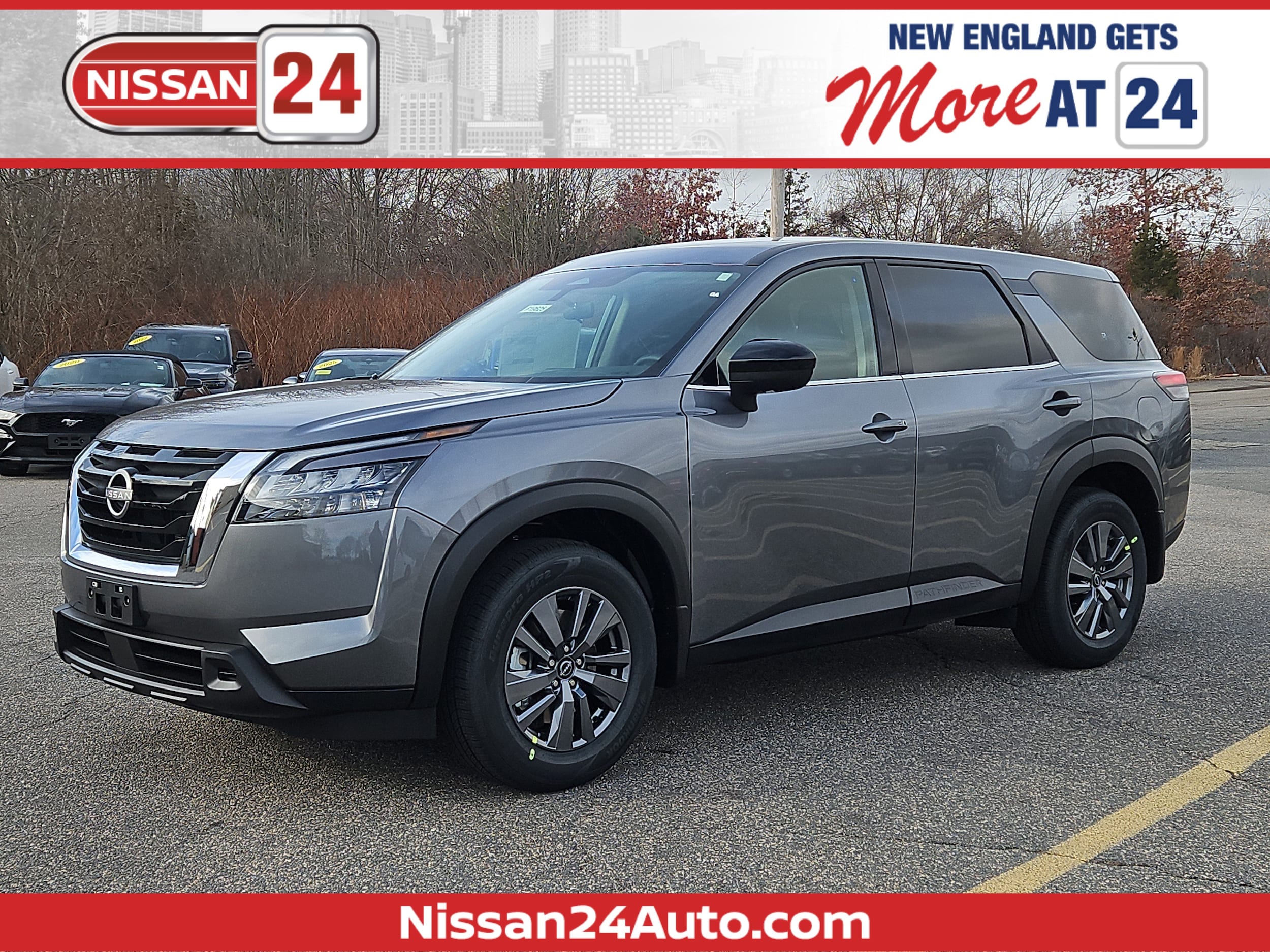 2025 Nissan Pathfinder S's photo