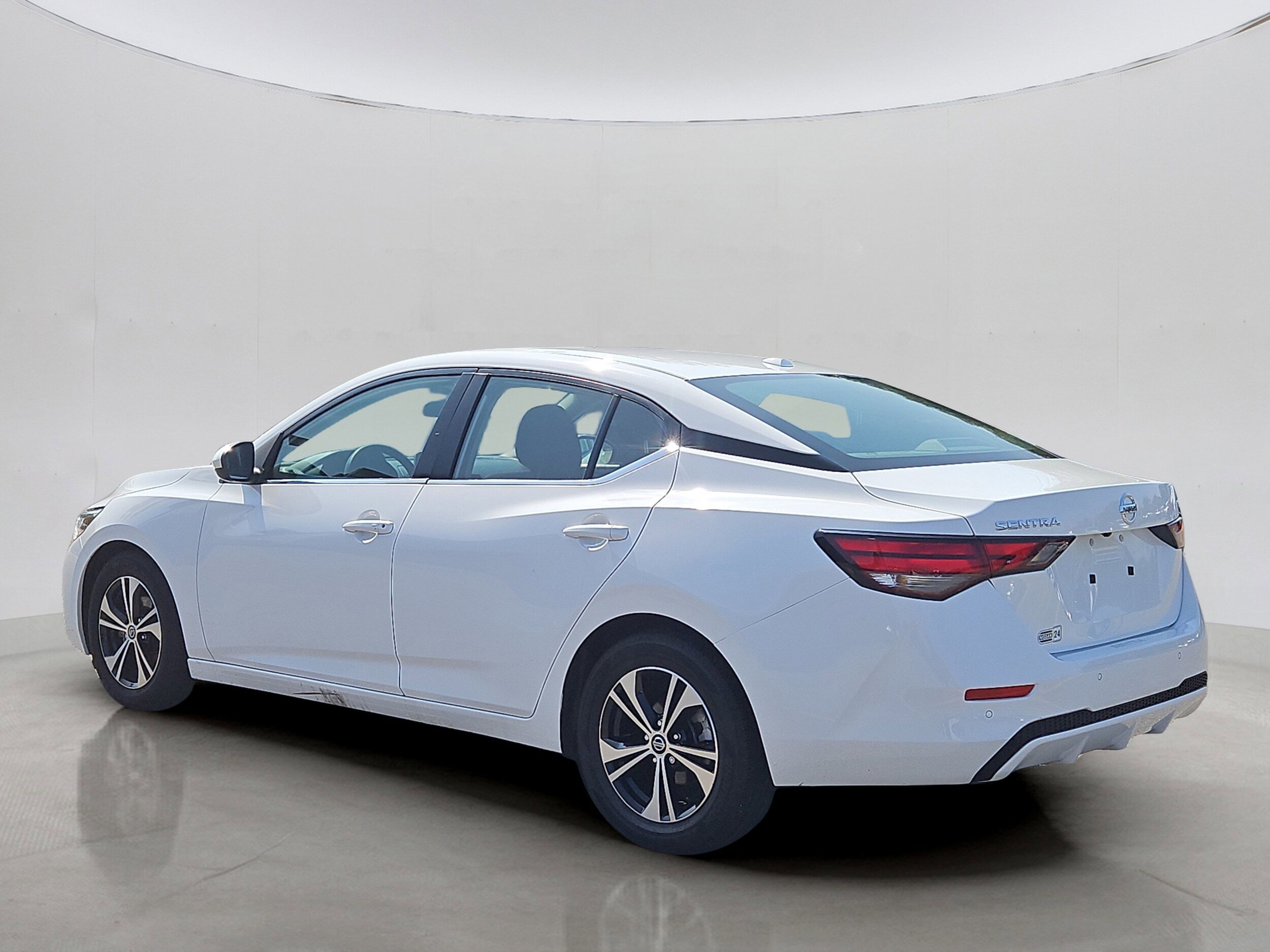 2023 Nissan Sentra SV photo 2