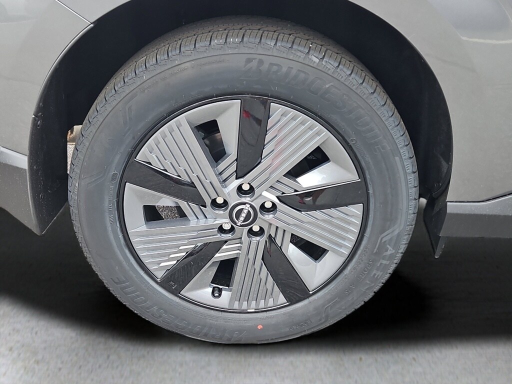 2025 Nissan Murano SL photo 3