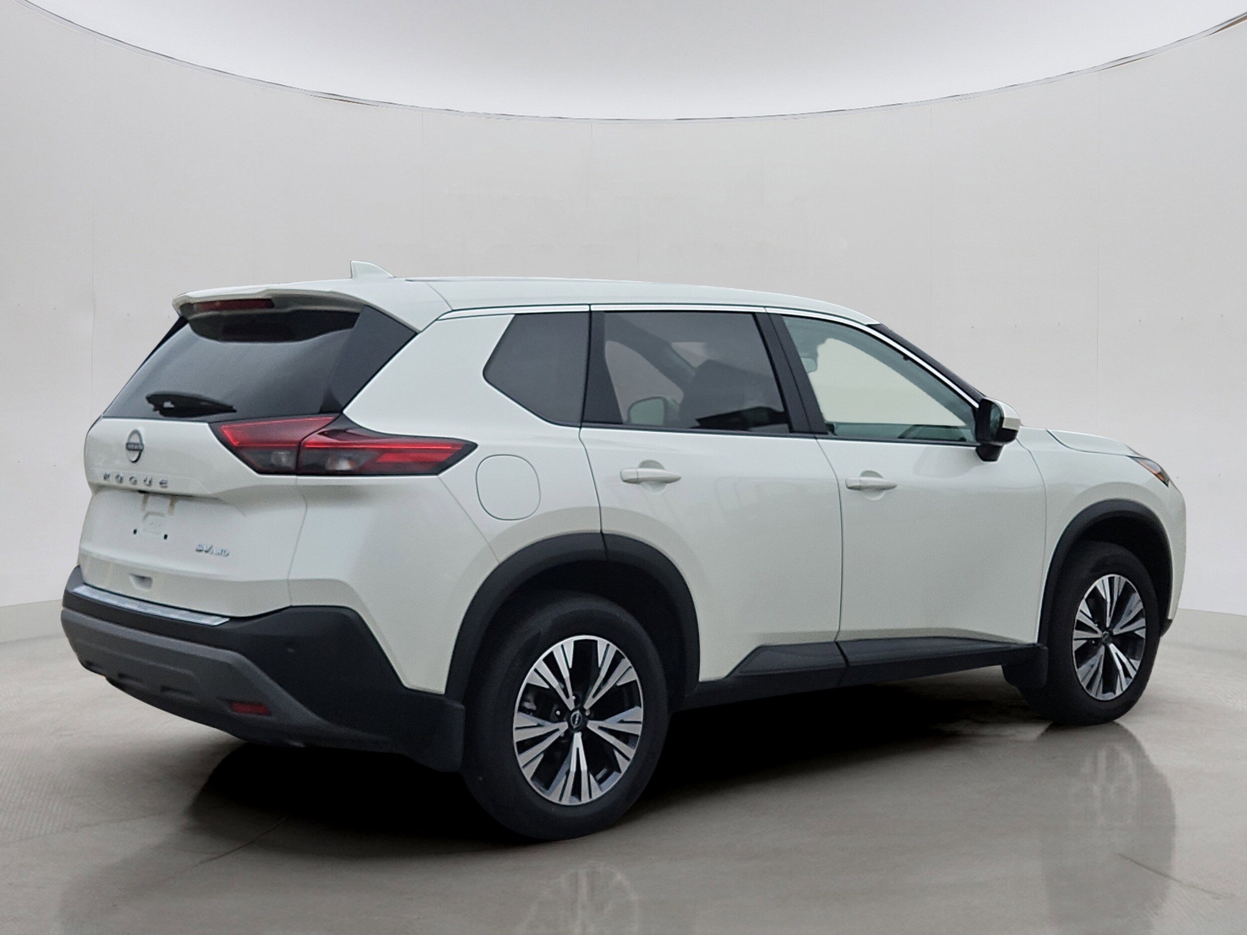 2023 Nissan Rogue SV photo 2