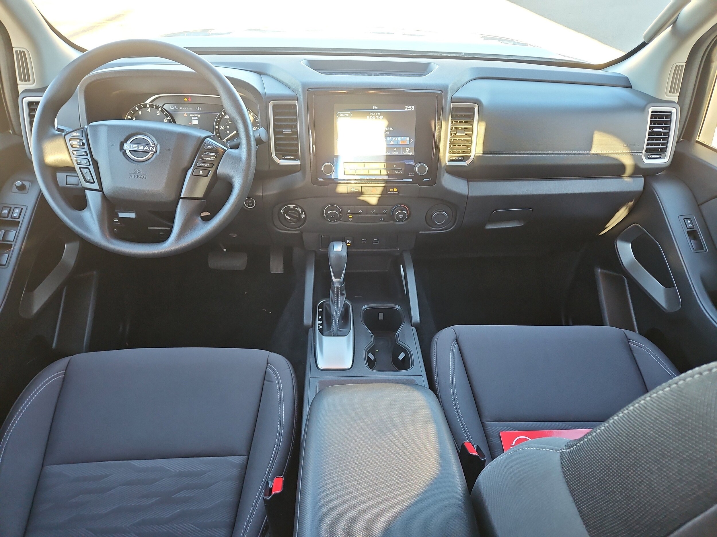 2023 Nissan Frontier SV photo 2