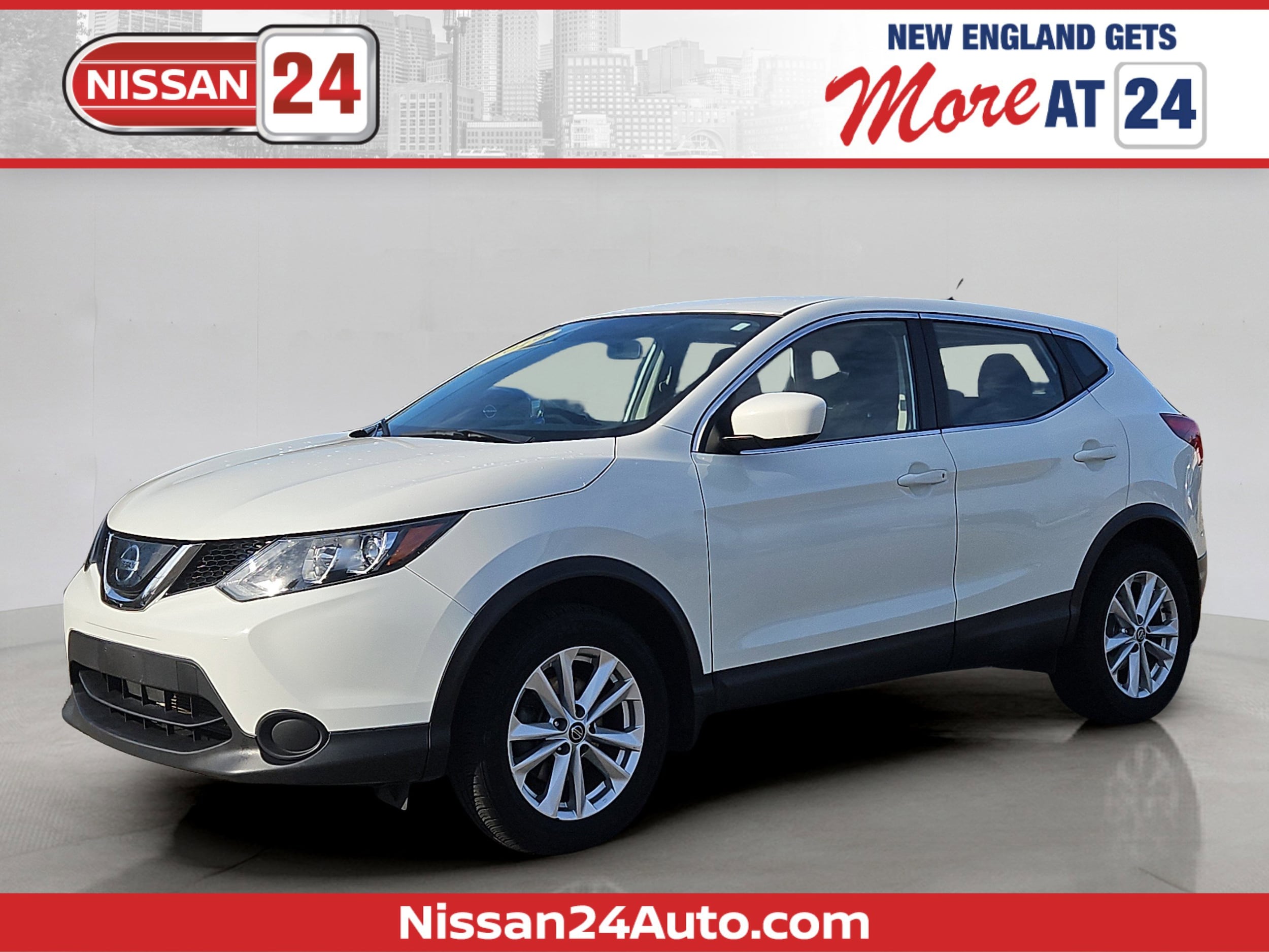 2019 Nissan Rogue Sport S's photo