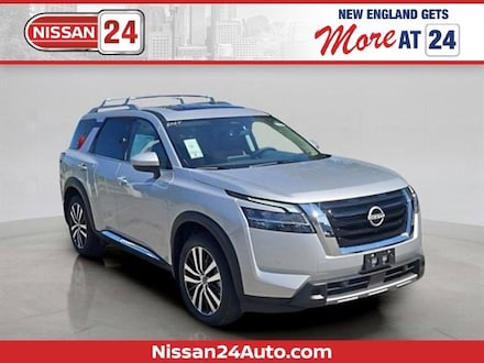 2025 Nissan Pathfinder Platinum SUV
