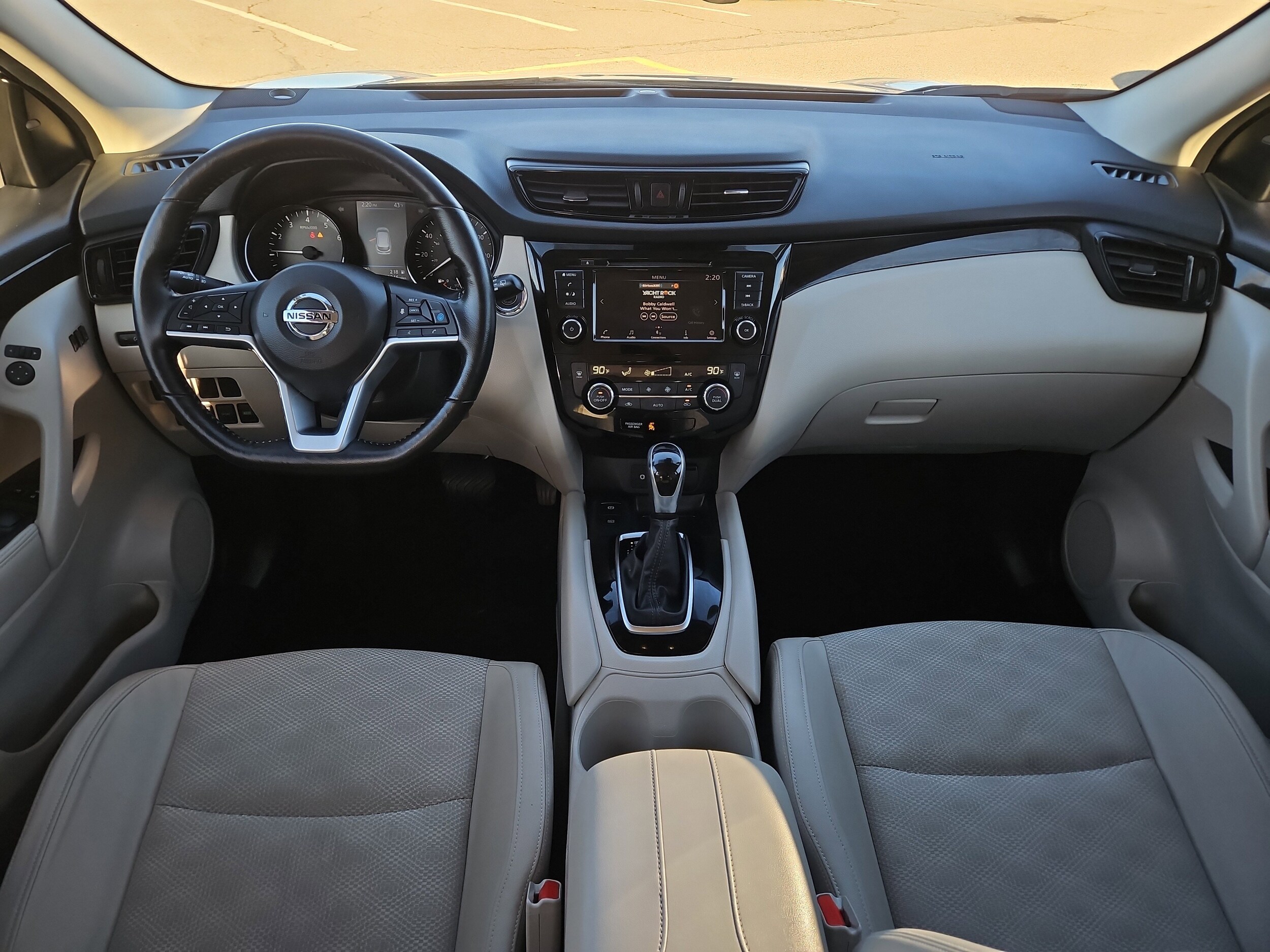 2022 Nissan Rogue Sport SV photo 3