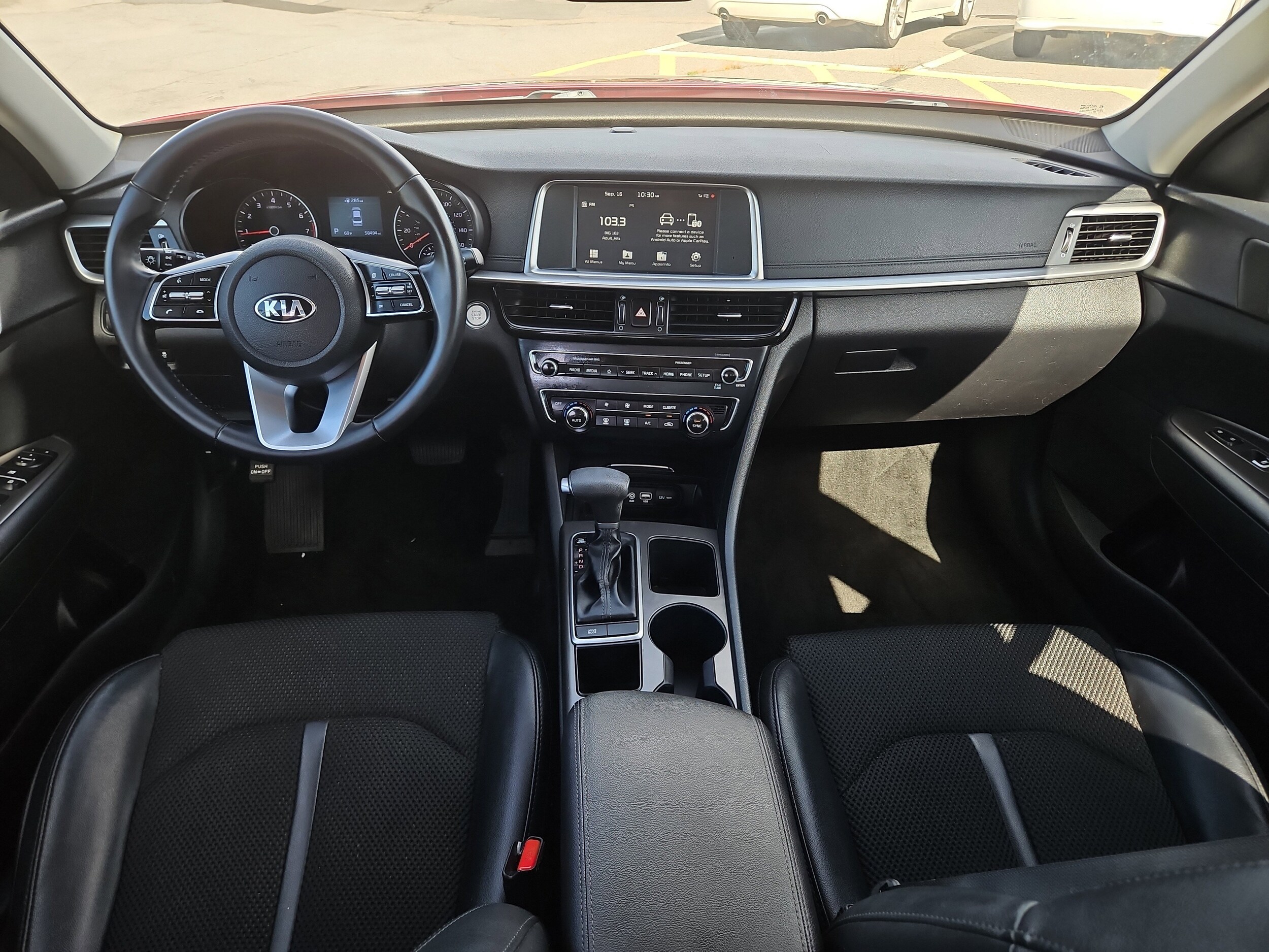 2019 Kia Optima S photo 3