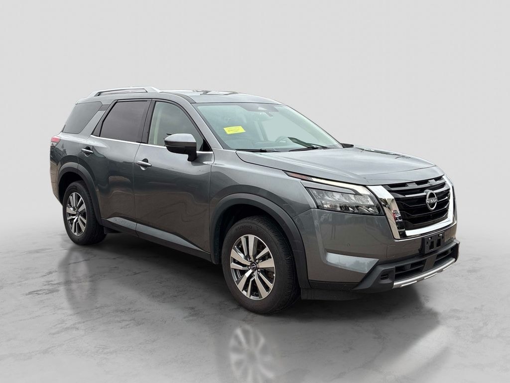 Certified 2025 Nissan Pathfinder SL SUV