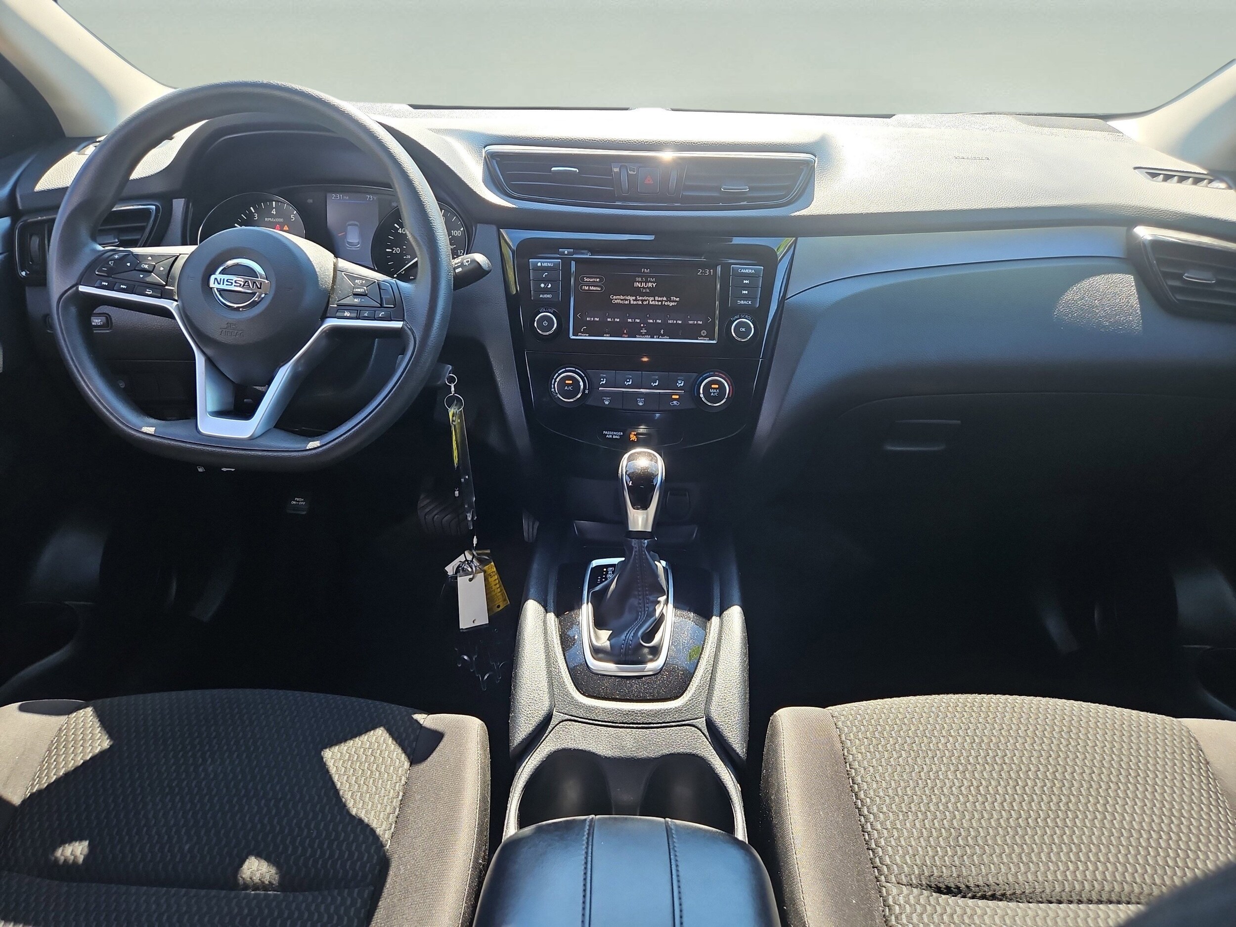 2021 Nissan Rogue Sport S photo 2