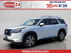 2025 Nissan Pathfinder Platinum 4WD SUV