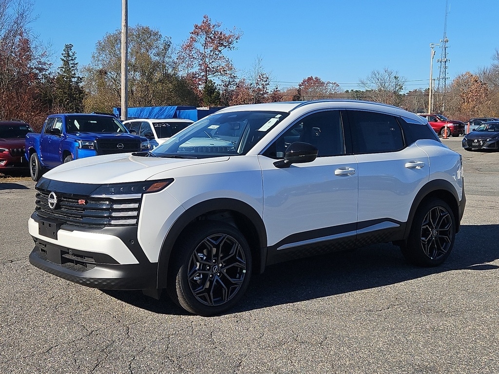 New 2026 Nissan Kicks SR