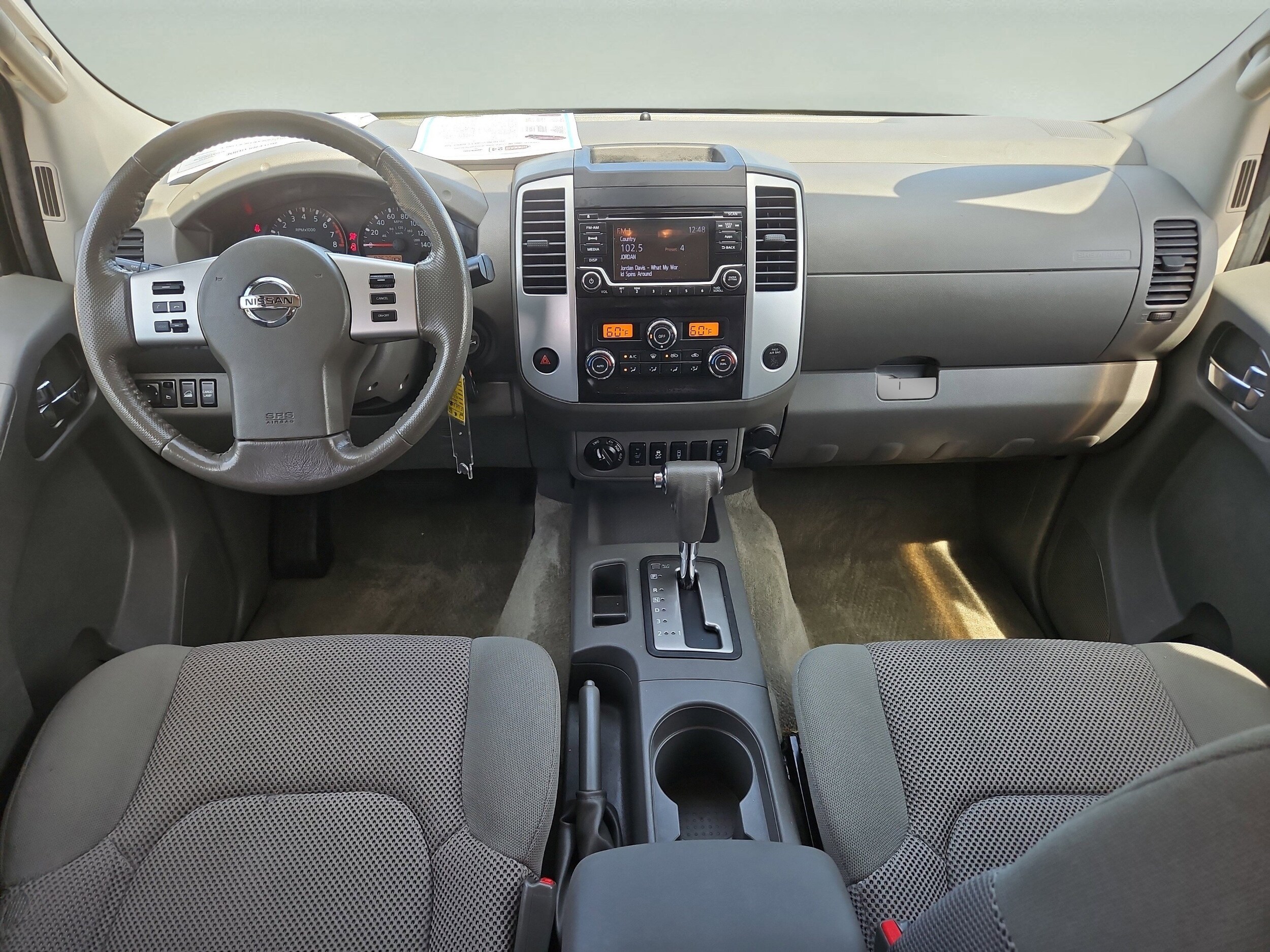2016 Nissan Frontier SV photo 2