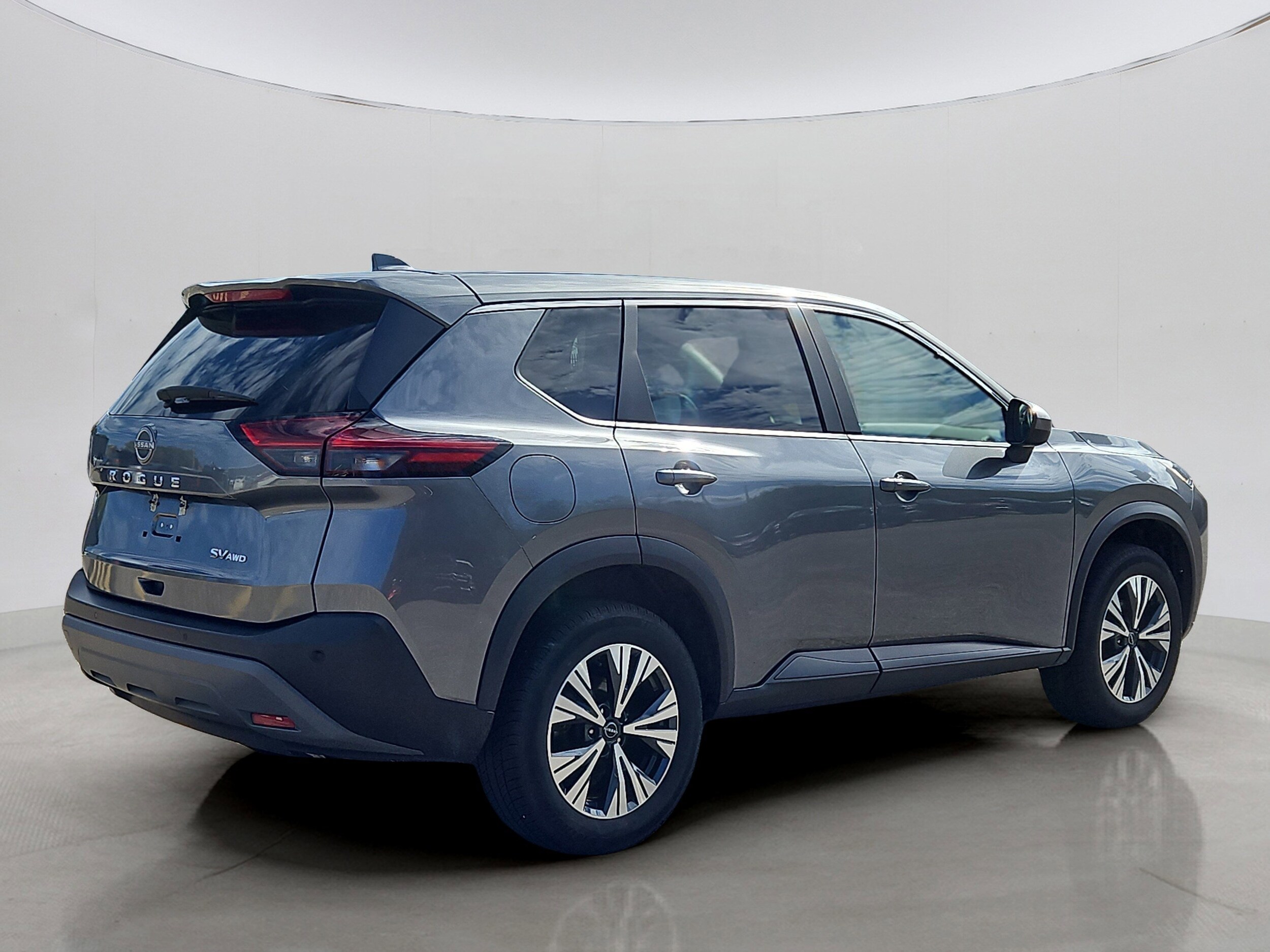 2023 Nissan Rogue SV photo 3