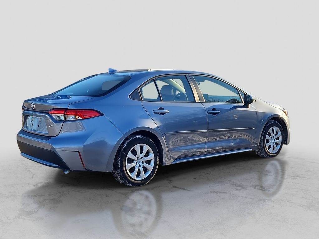 Used 2022 Toyota Corolla LE Sedan