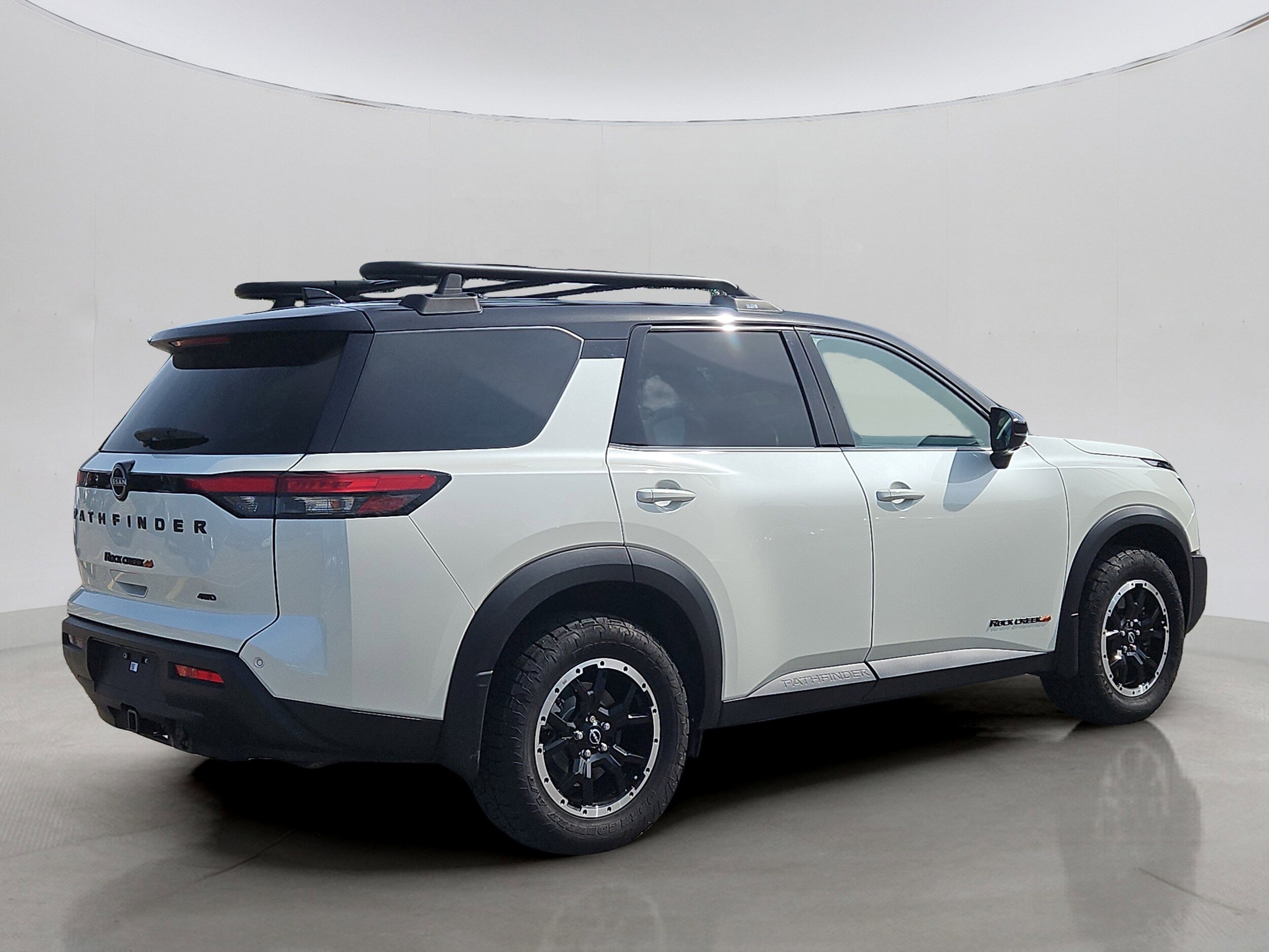 2024 Nissan Pathfinder Rock Creek photo 3