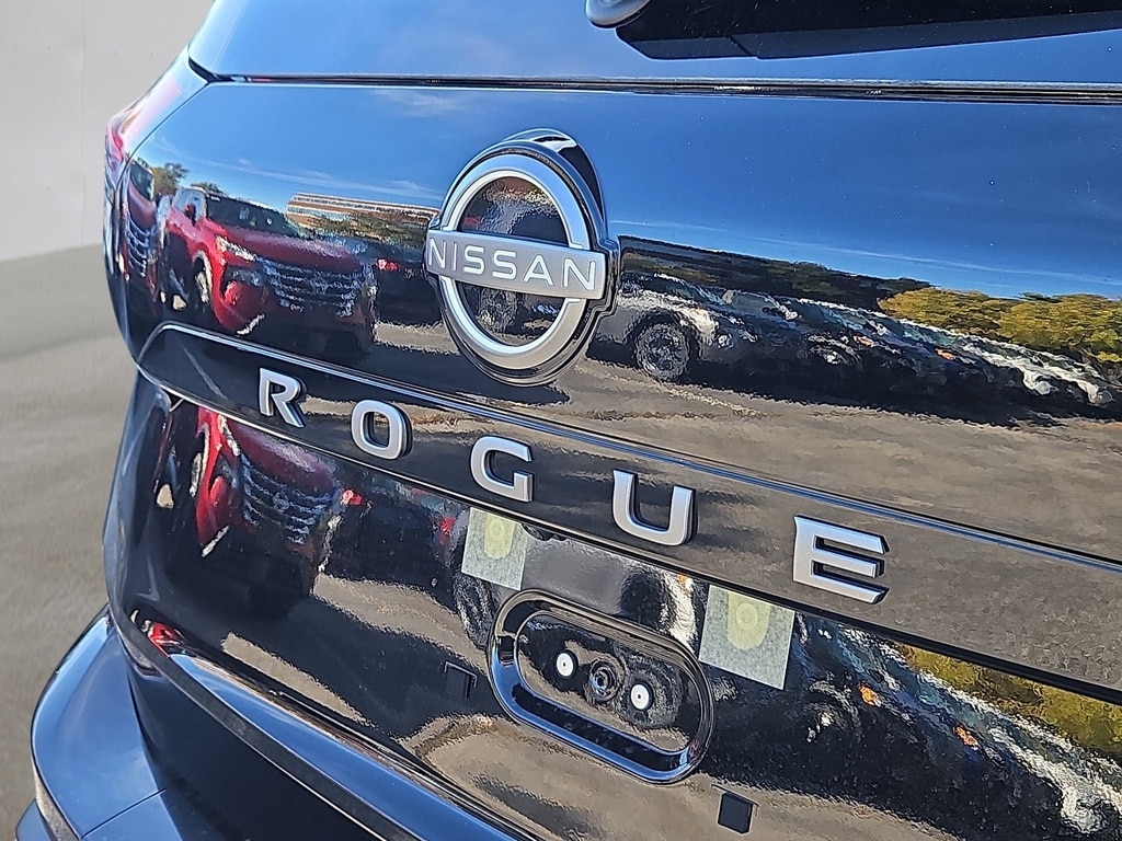 New 2026 Nissan Rogue SV SUV