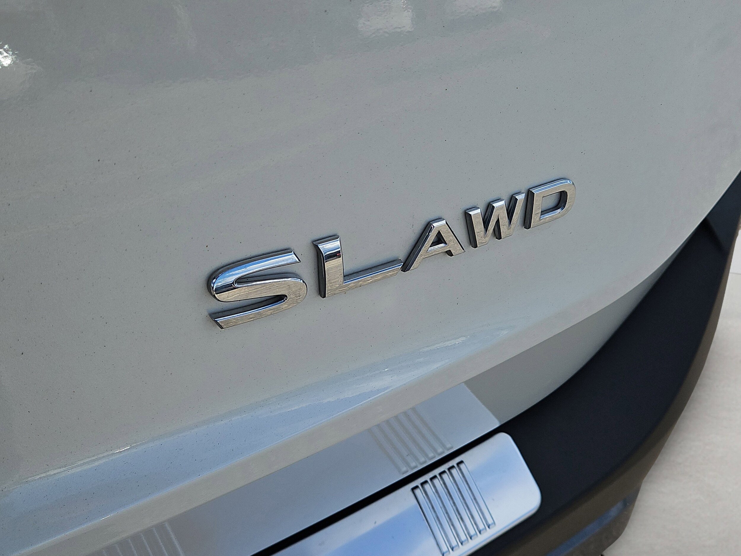 2023 Nissan Rogue SL photo 4