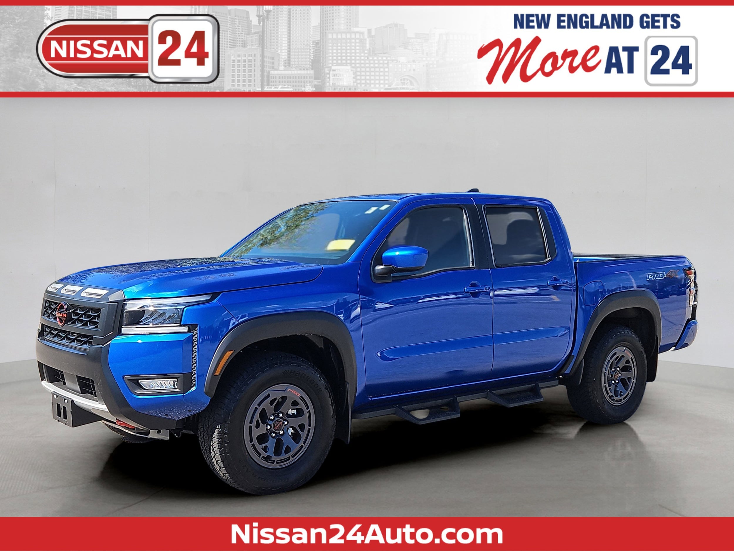 2025 Nissan Frontier PRO-4X's photo