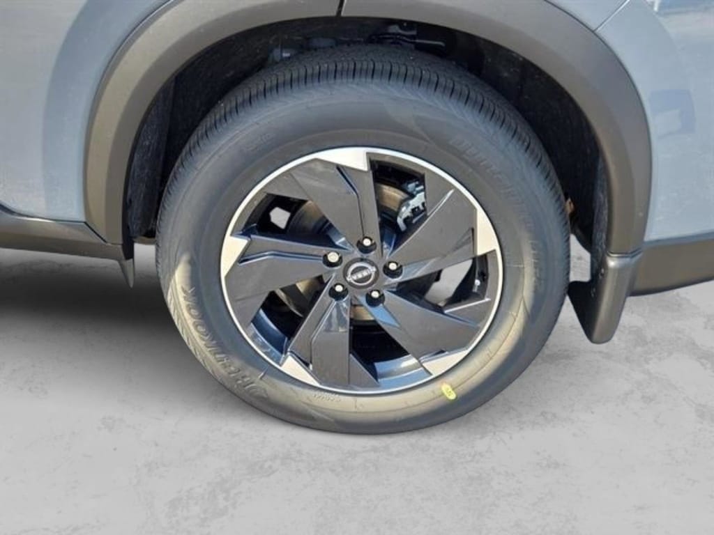 New 2026 Nissan Rogue SV