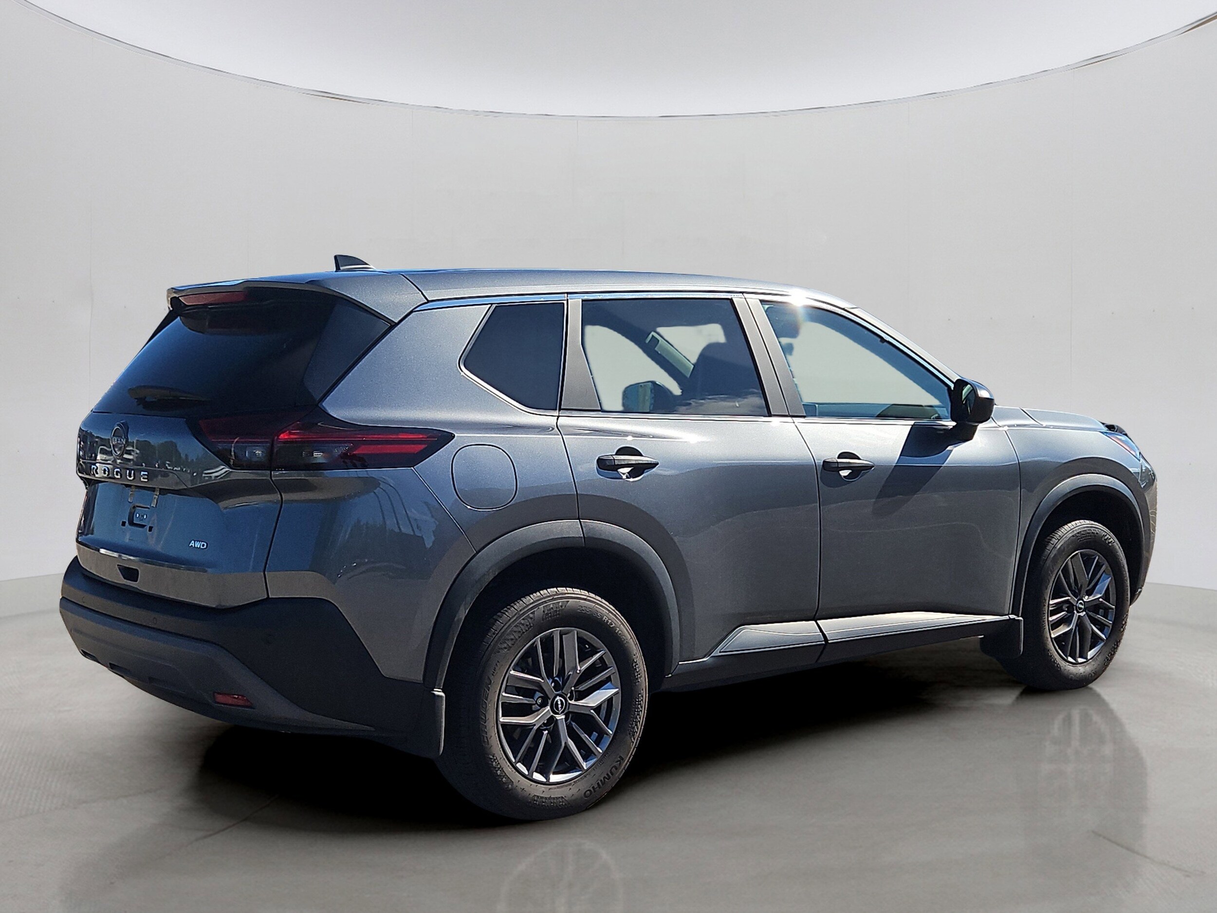 2023 Nissan Rogue S photo 3
