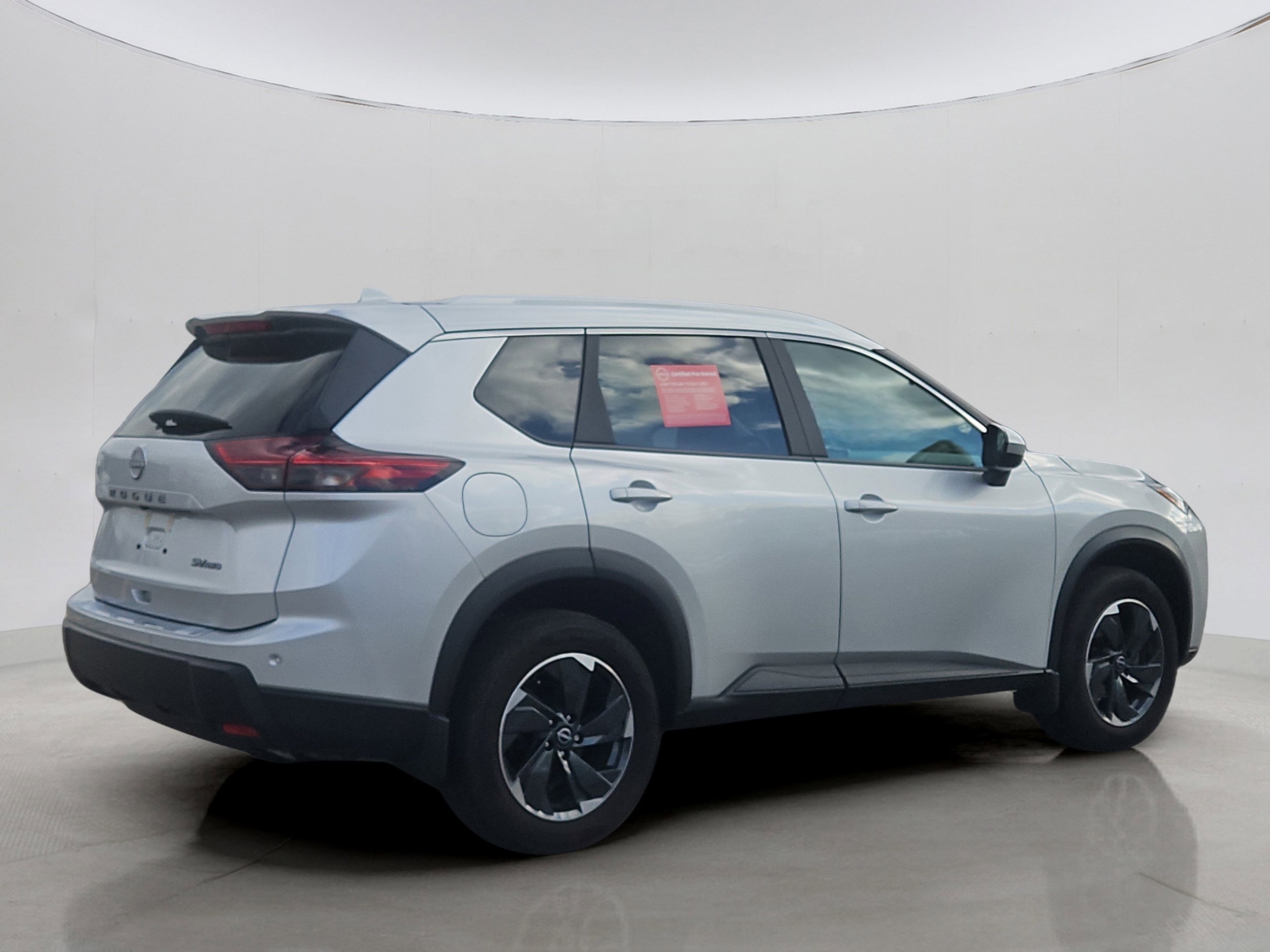 2024 Nissan Rogue SV photo 2