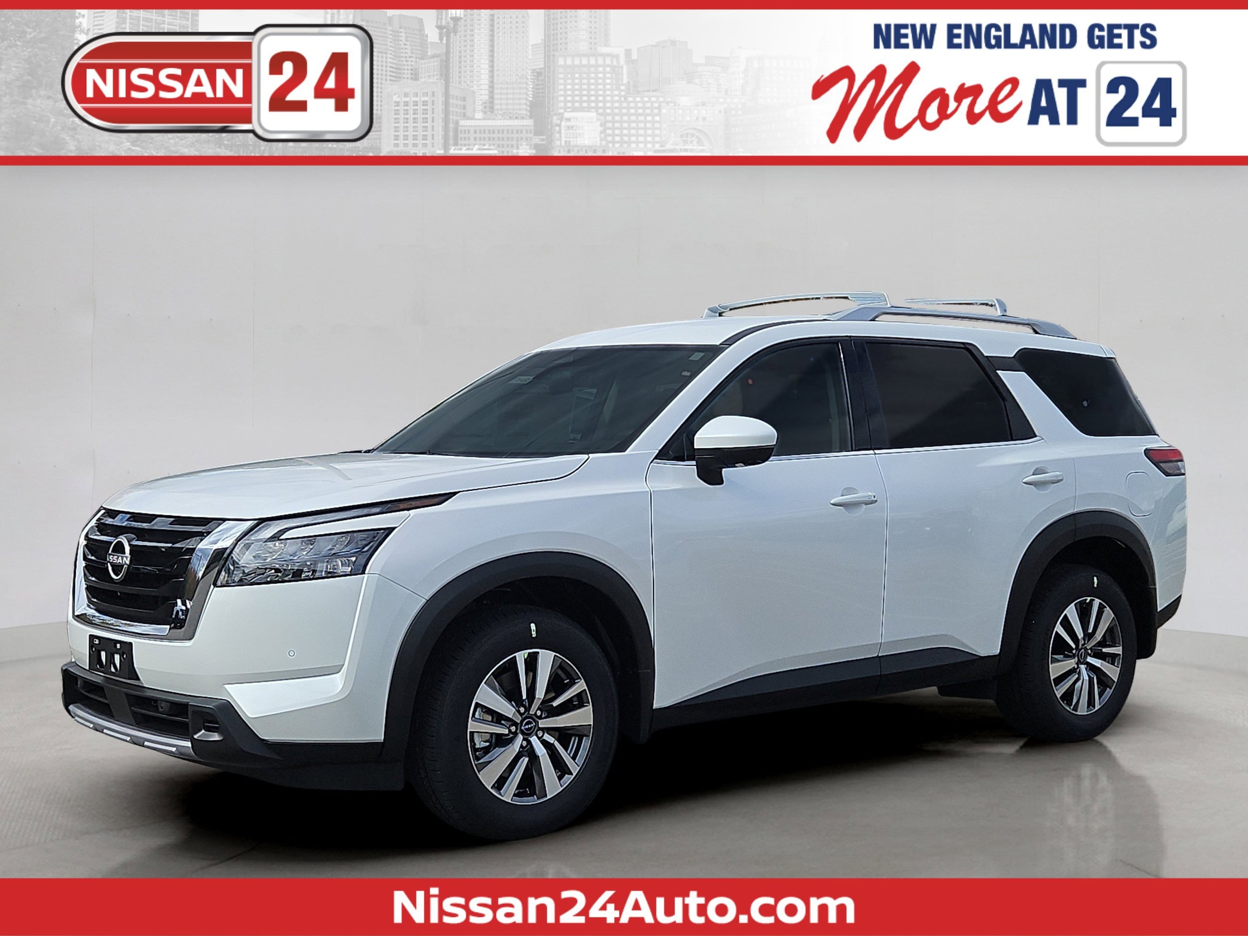 2025 Nissan Pathfinder SL's photo