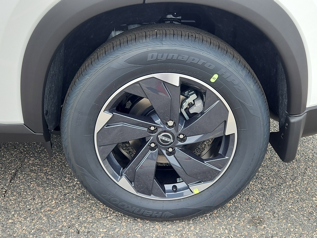 New 2026 Nissan Rogue SV