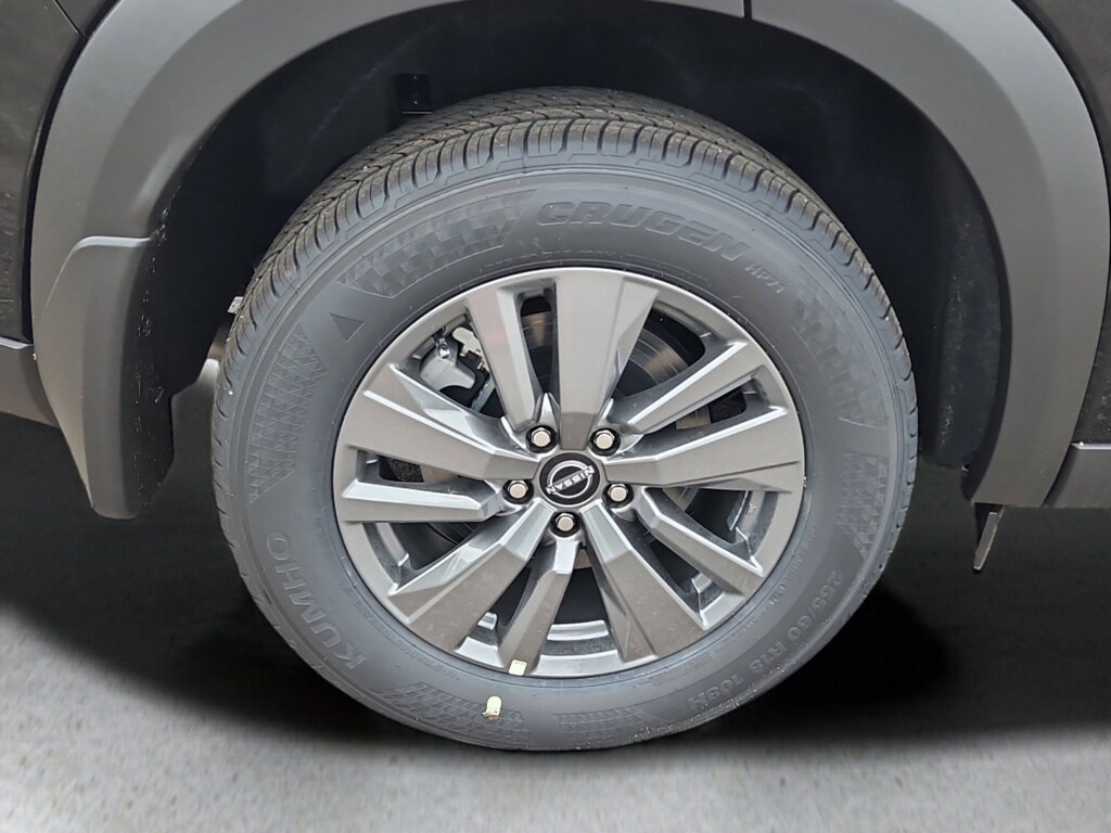 2025 Nissan Pathfinder SV photo 4