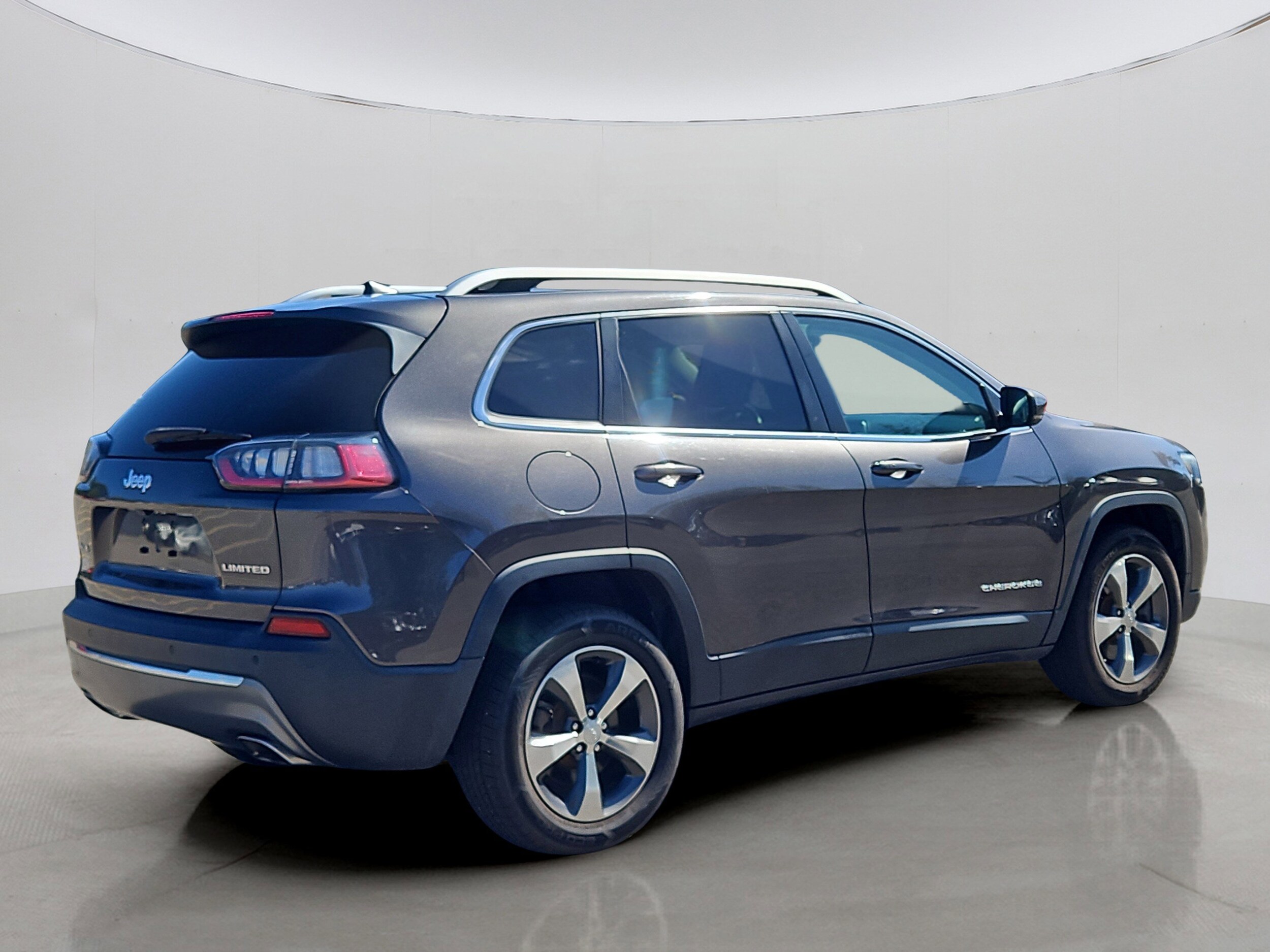 2019 Jeep Cherokee Limited photo 3