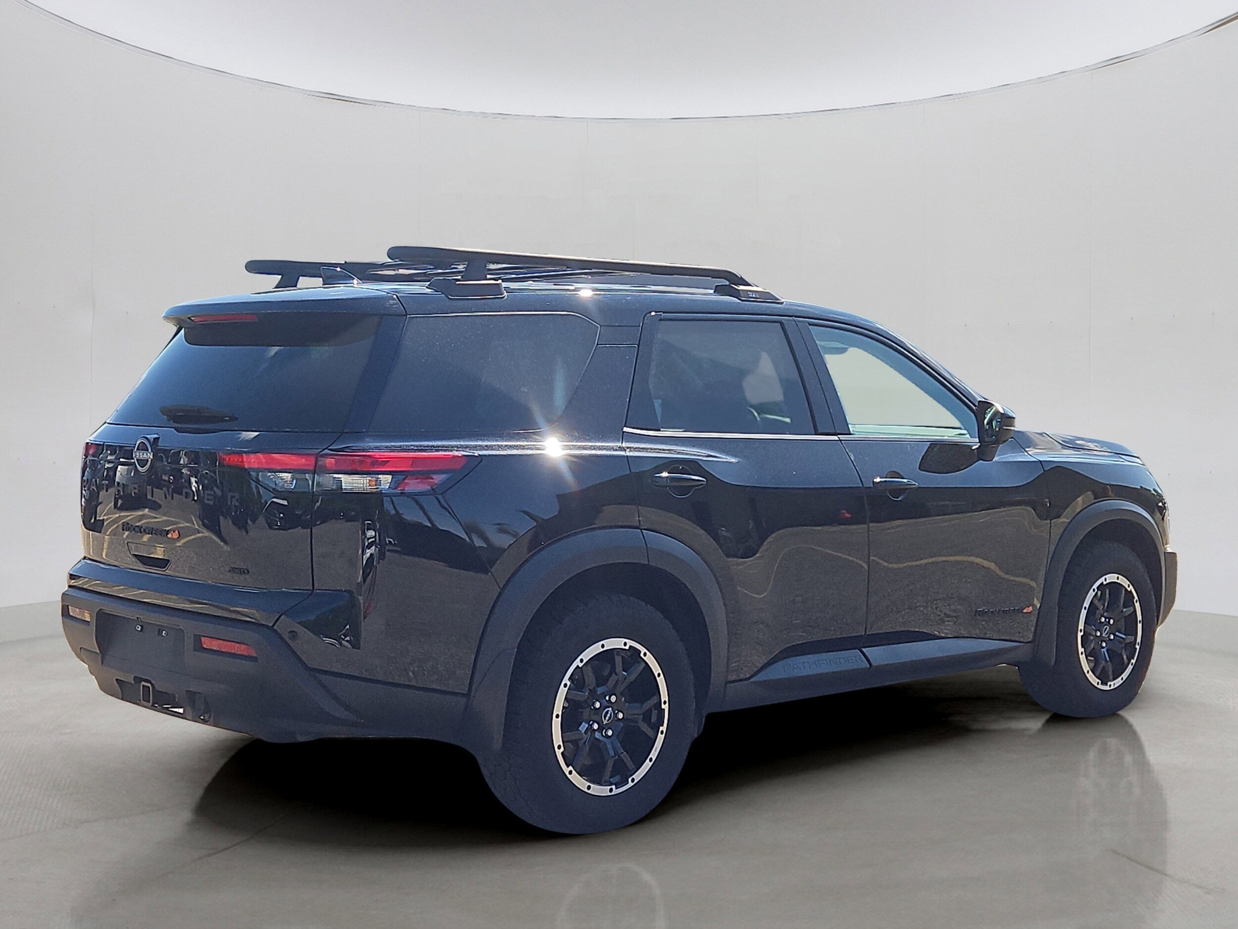 2023 Nissan Pathfinder Rock Creek photo 3