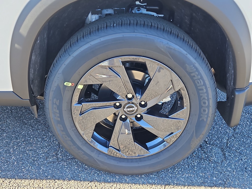 New 2026 Nissan Rogue SV