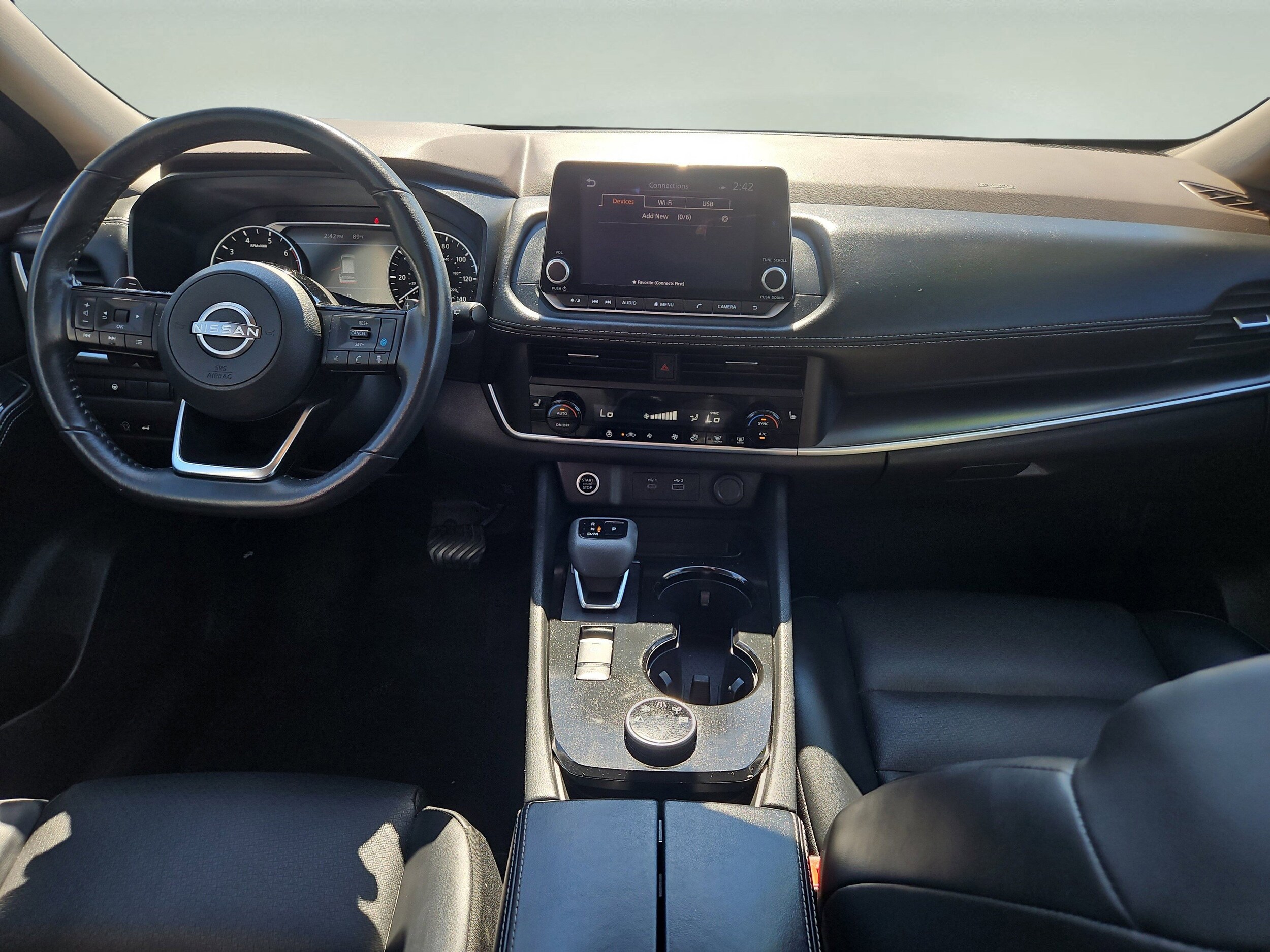 2023 Nissan Rogue SV photo 2