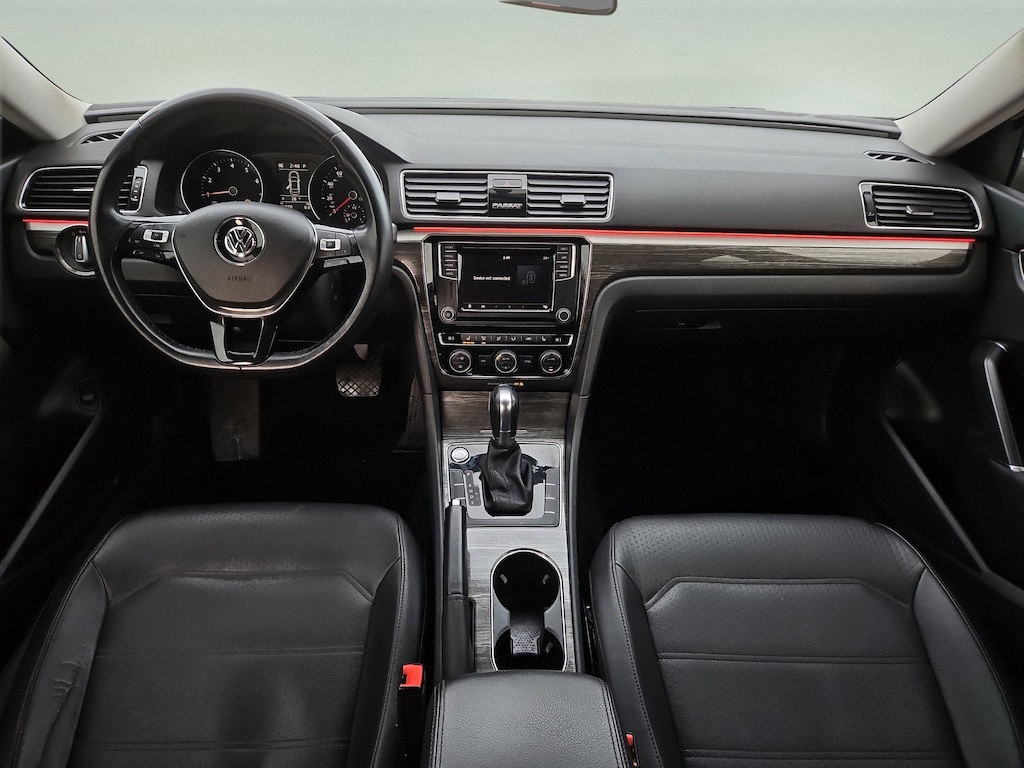 Used 2018 Volkswagen Passat 2.0T SE Sedan