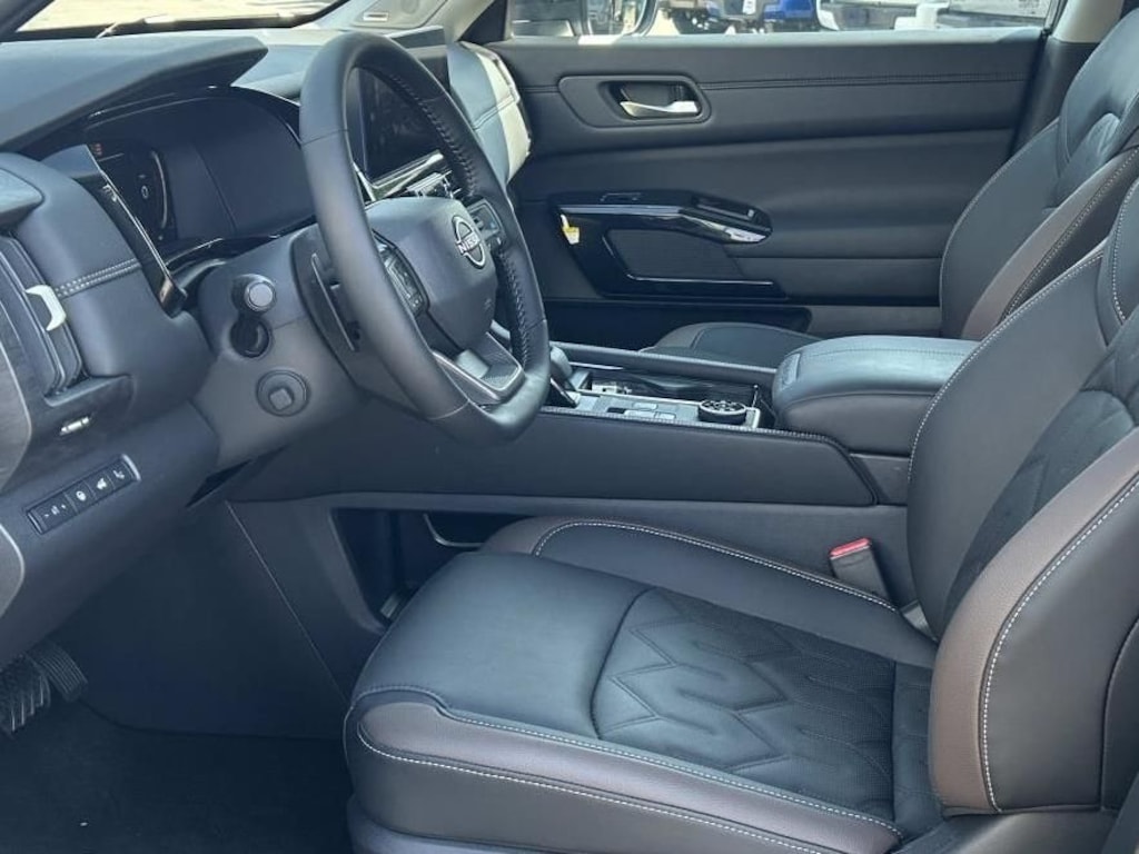 New 2026 Nissan Pathfinder Platinum SUV
