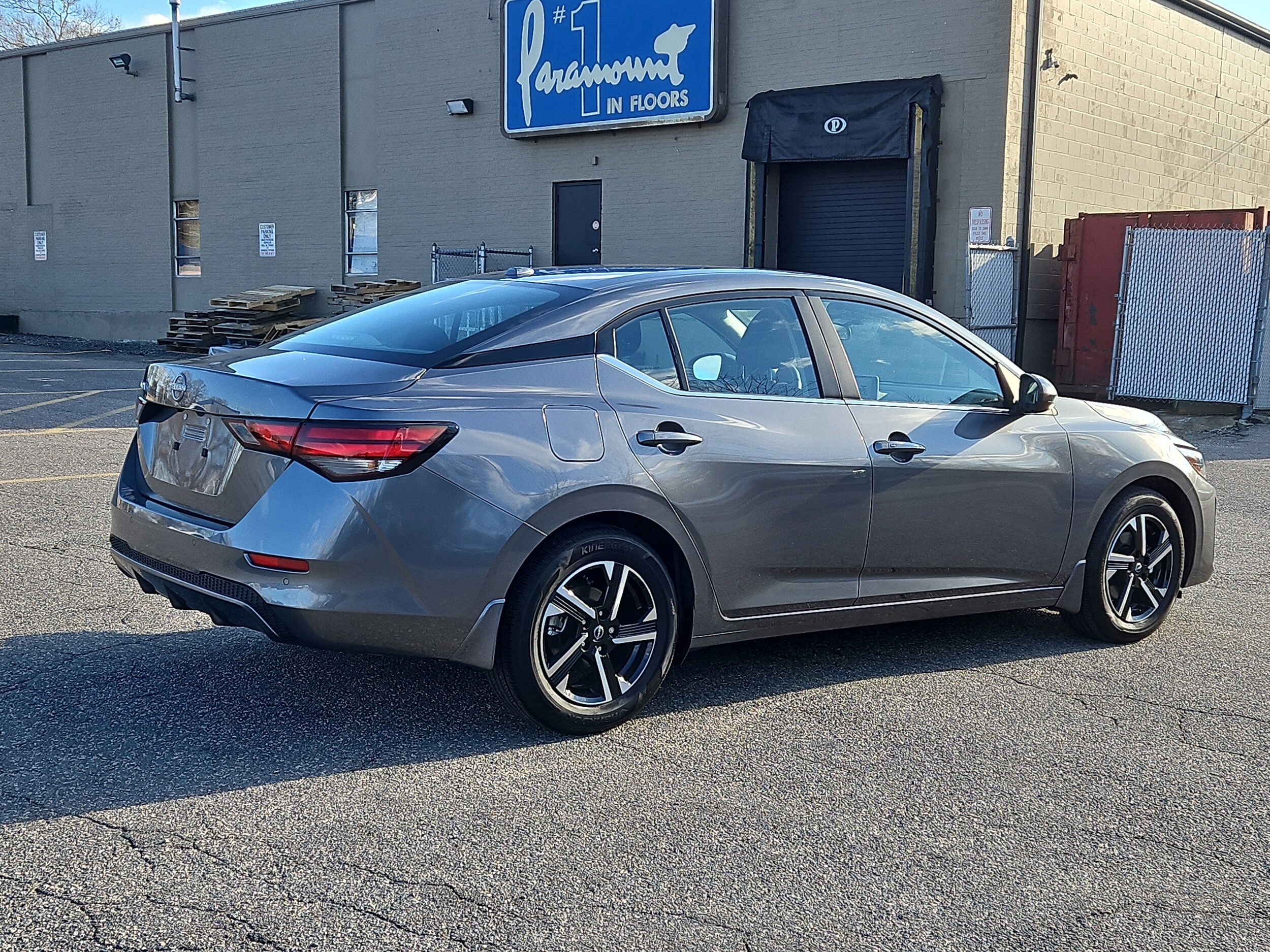 2025 Nissan Sentra SV photo 4