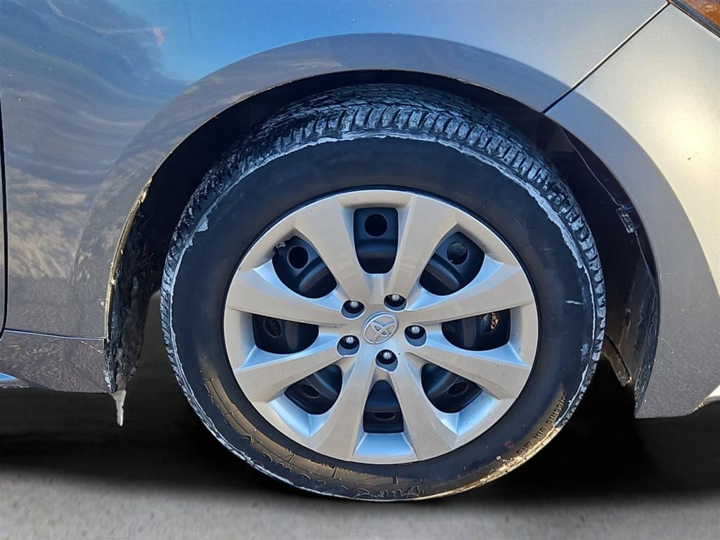 Used 2022 Toyota Corolla LE Sedan
