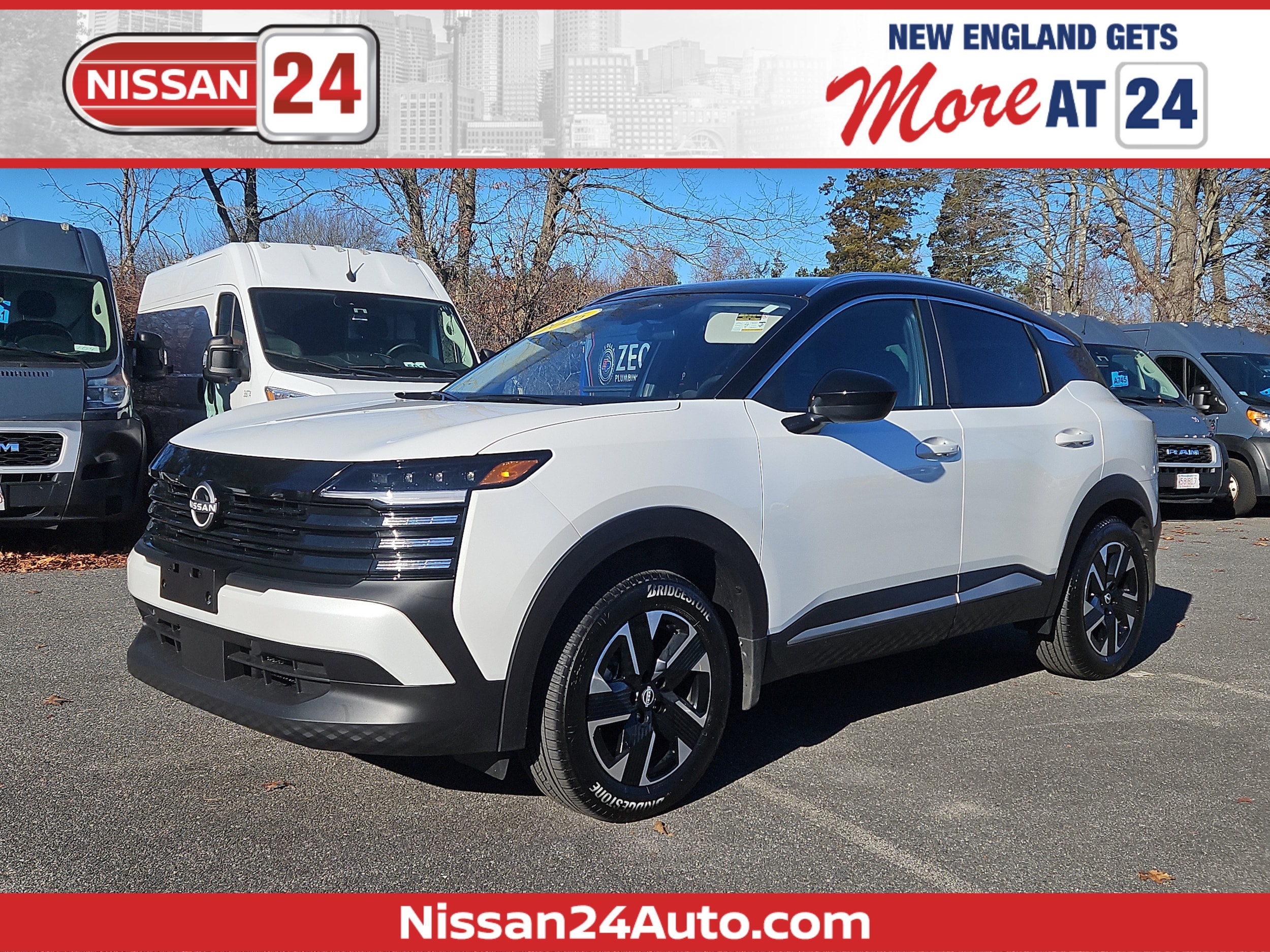 2025 Nissan Kicks SV AWD's photo