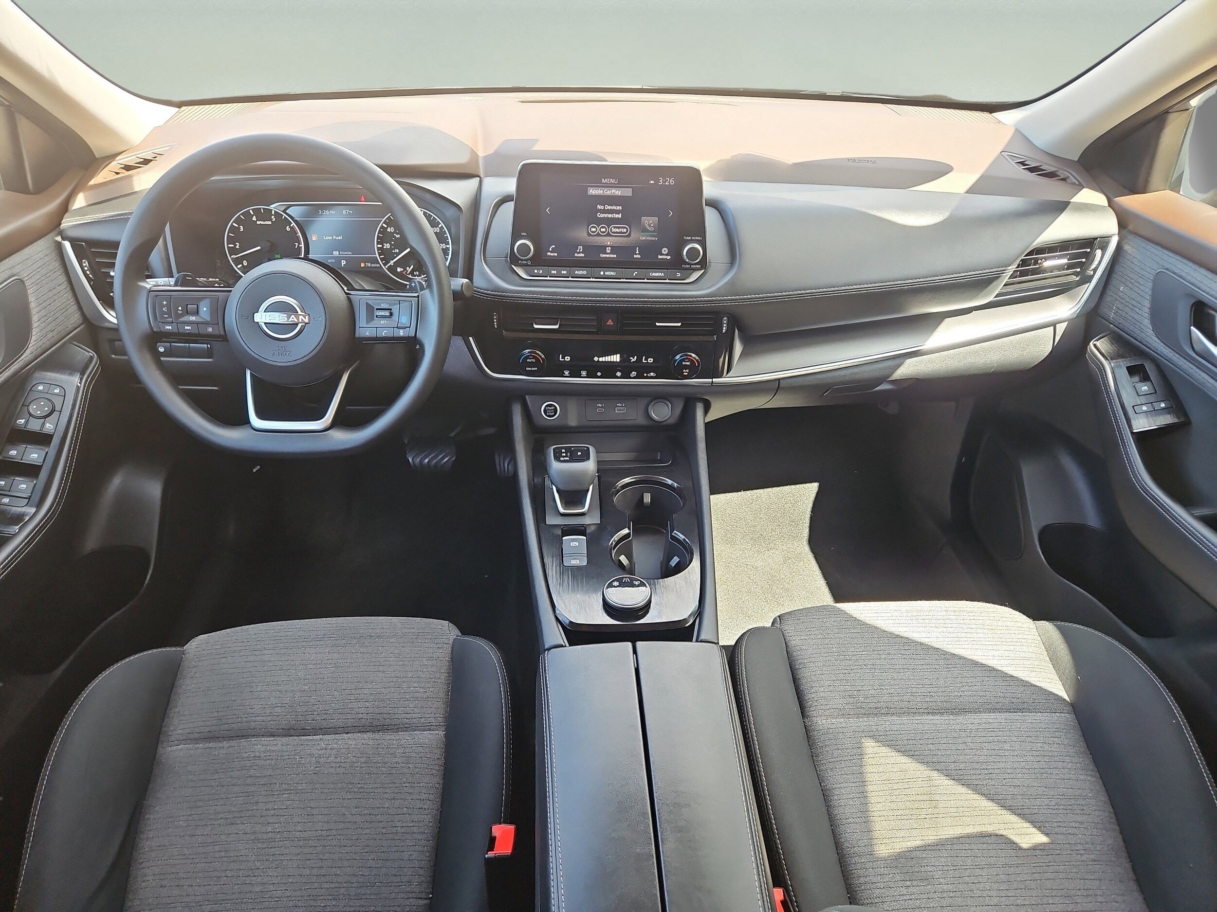 2022 Nissan Rogue SV photo 2