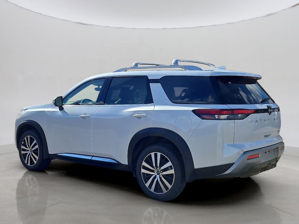 New 2025 Nissan Pathfinder Platinum SUV