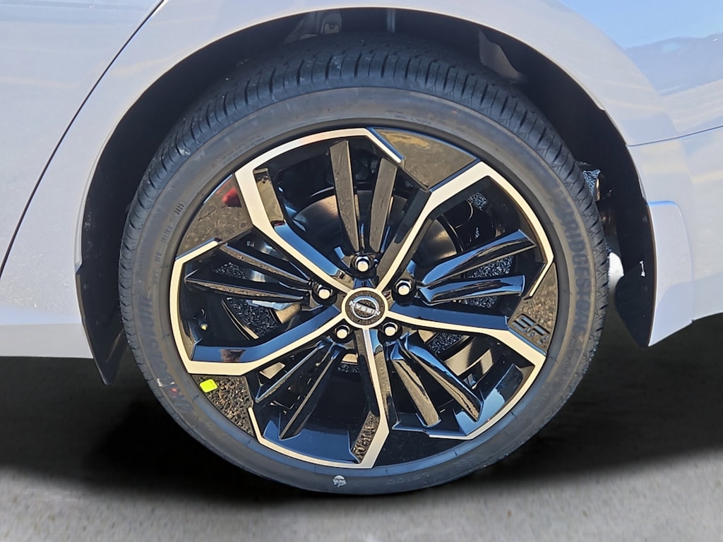 New 2025 Nissan Altima SR AWD Sedan