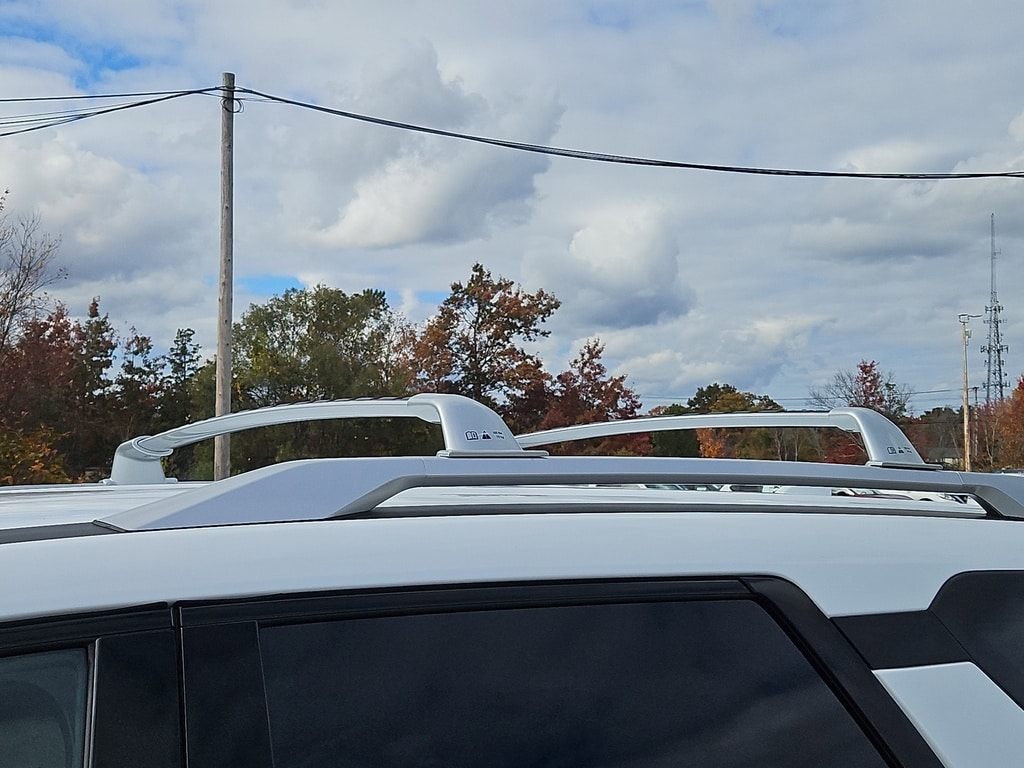 New 2025 Nissan Pathfinder SL 4WD