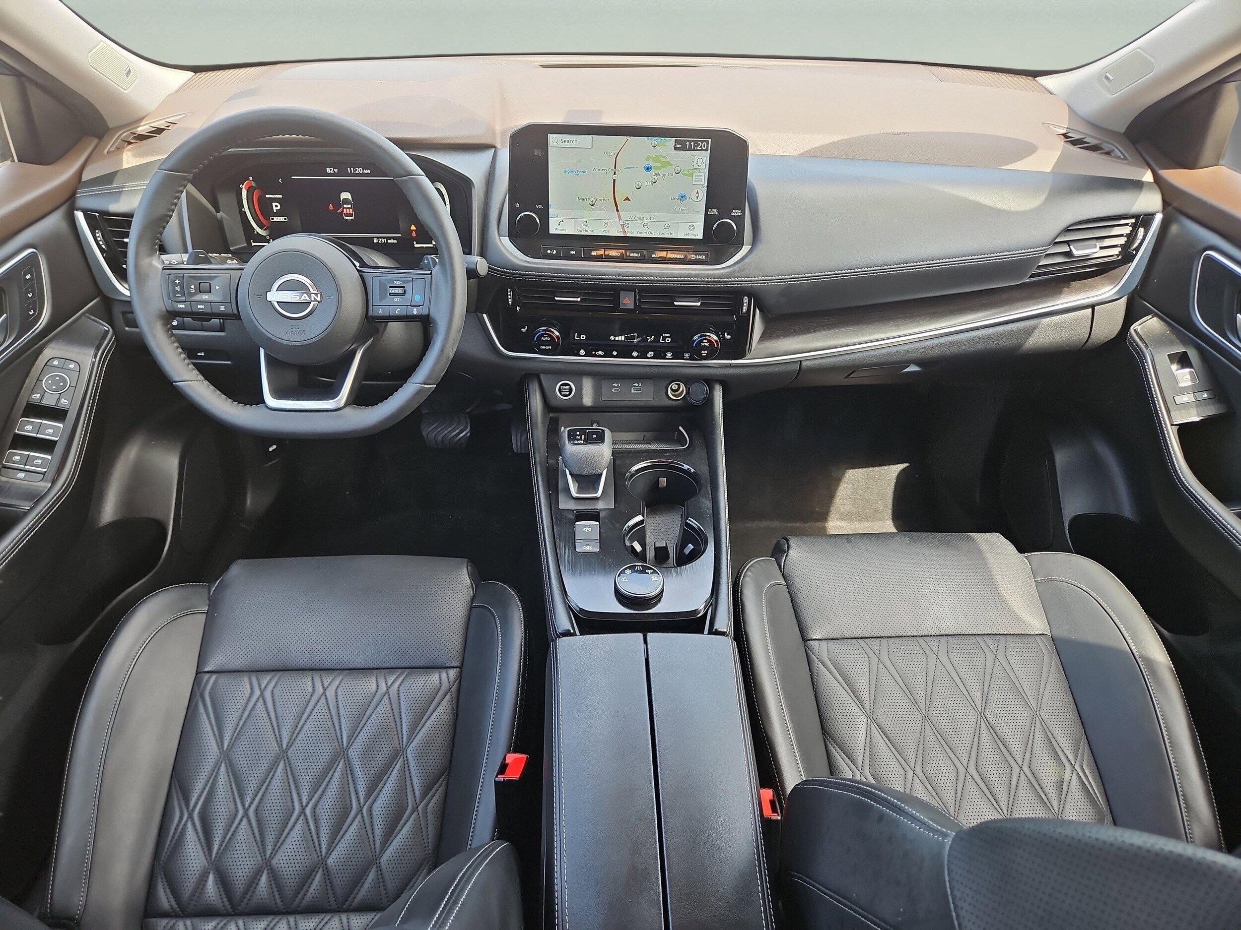 2023 Nissan Rogue Platinum photo 2