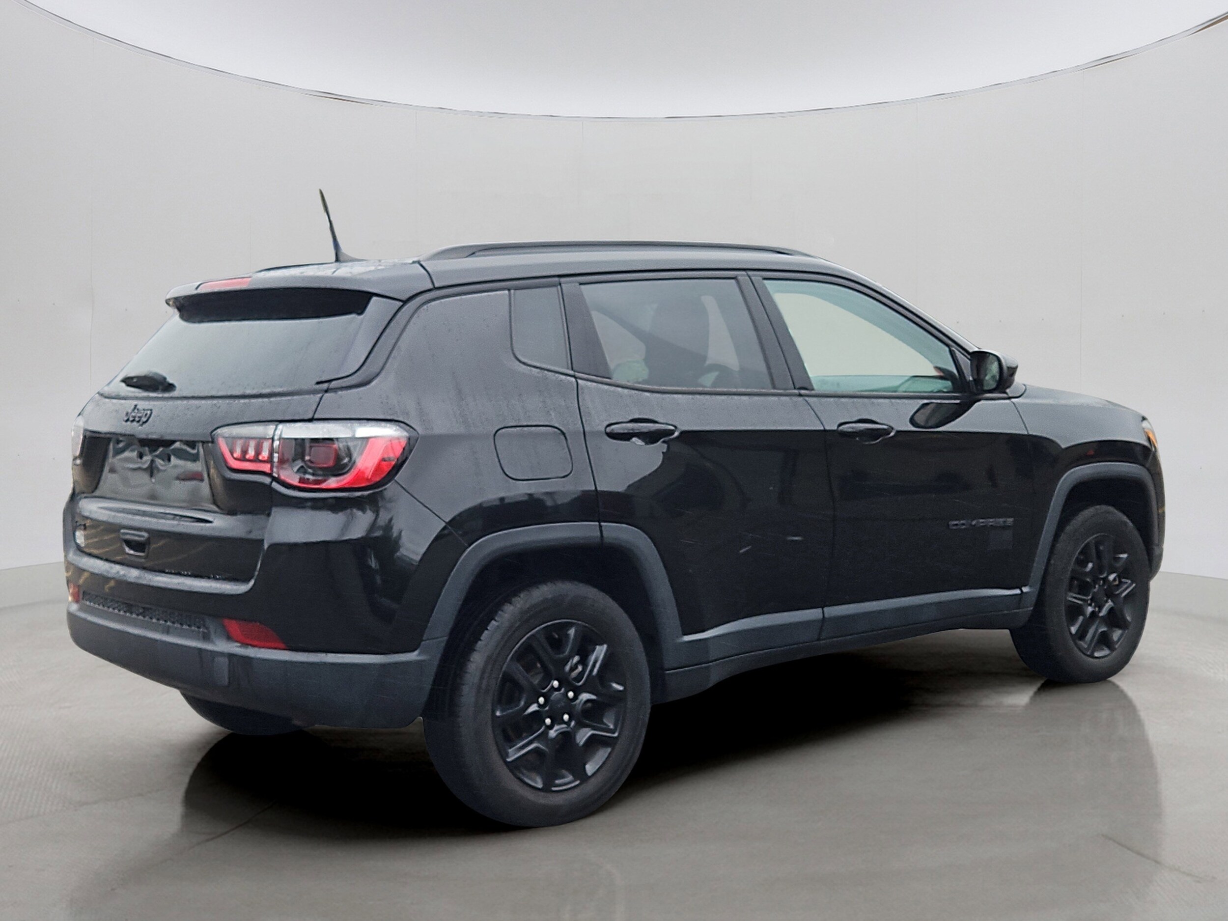 2021 Jeep Compass Sport photo 2