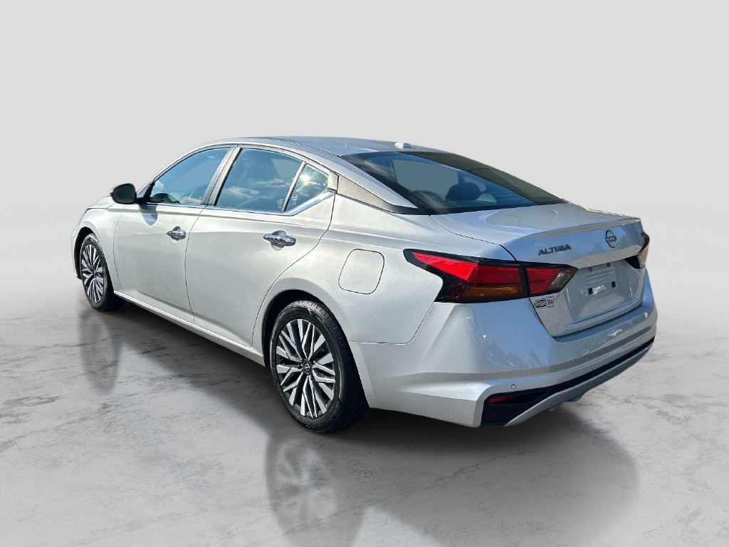 Certified 2024 Nissan