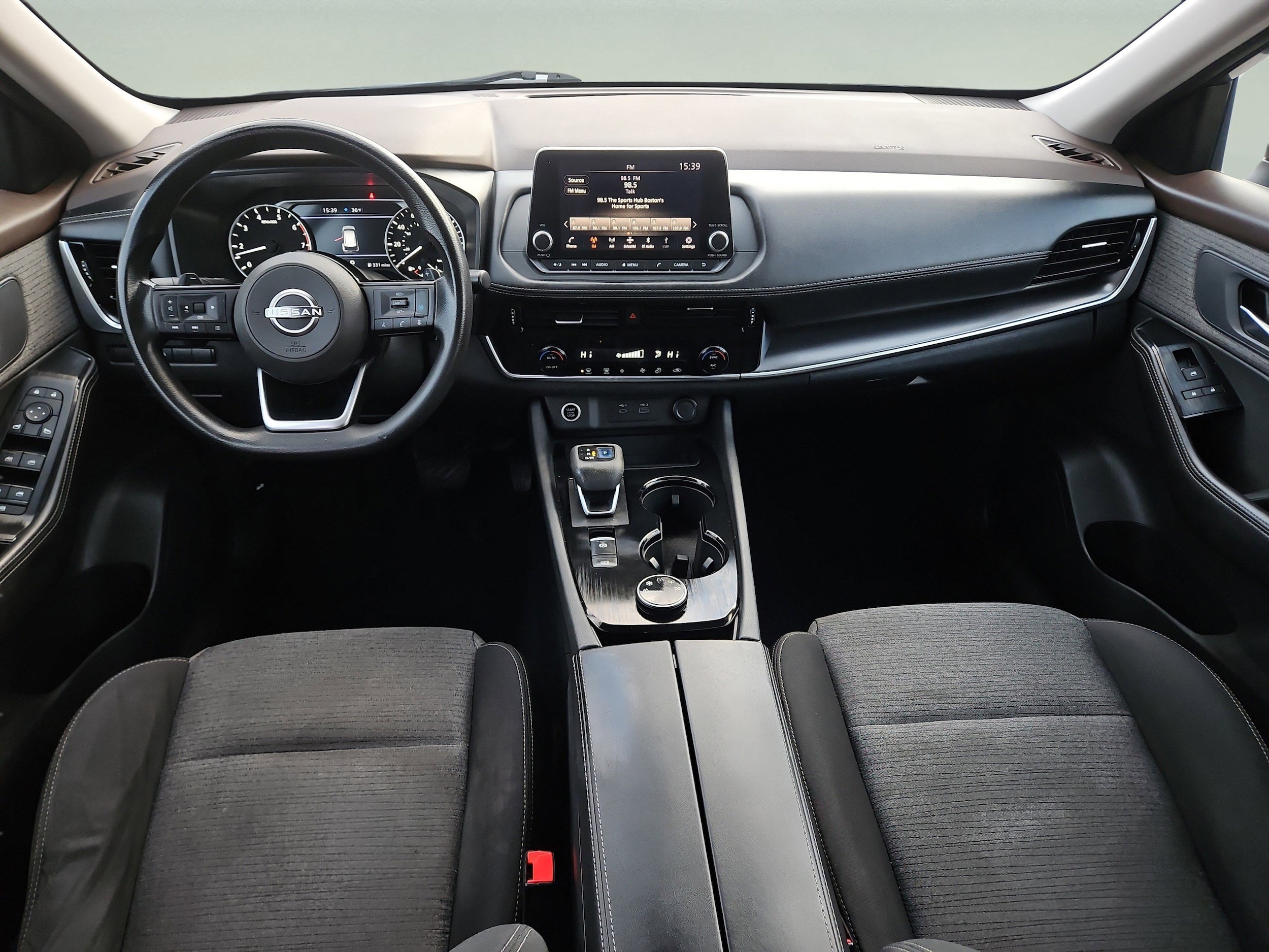 2022 Nissan Rogue SV photo 2