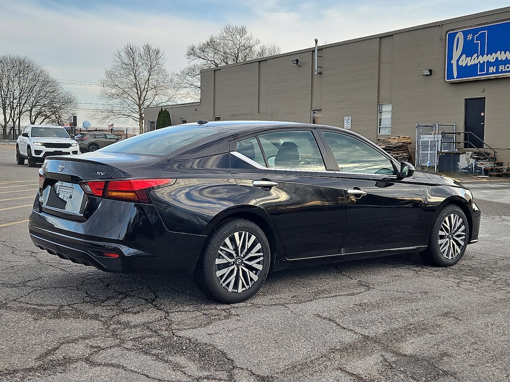 Certified 2024 Nissan Altima 2.5 SV Sedan