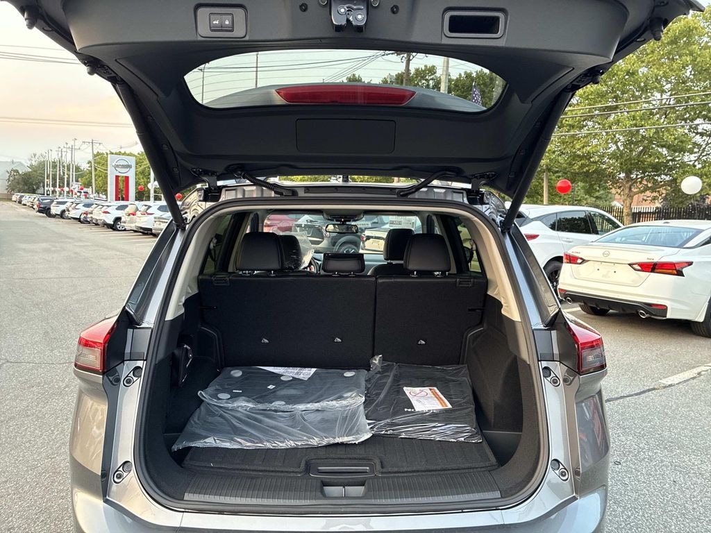 New 2026 Nissan Rogue Platinum SUV