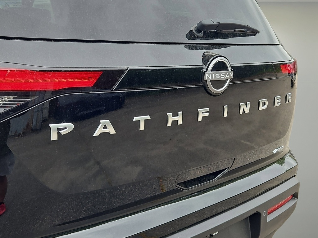 New 2025 Nissan Pathfinder SV 4WD