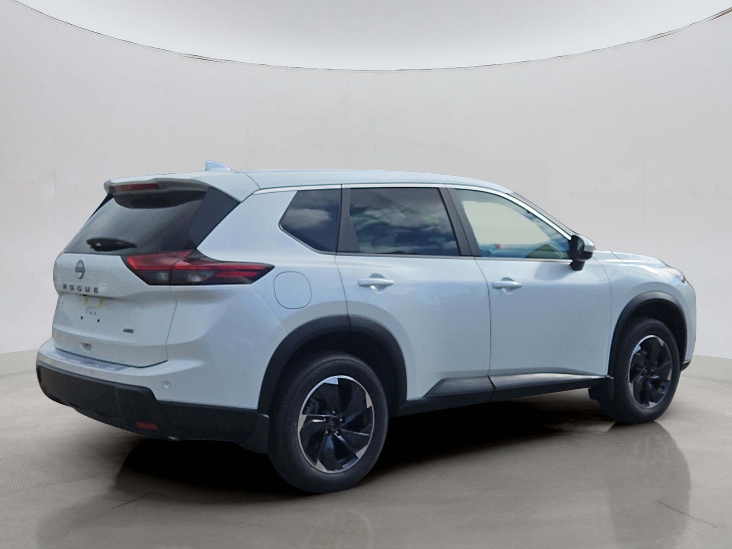 2026 Nissan Rogue SV photo 2
