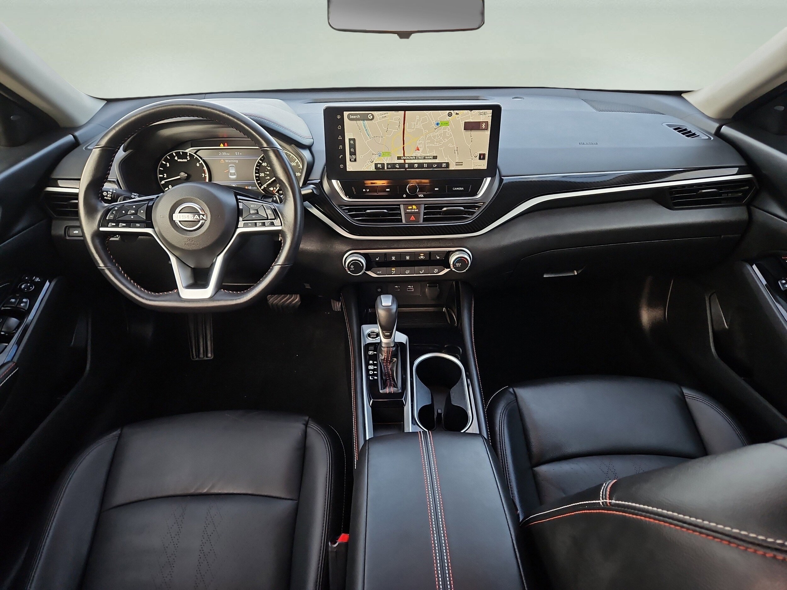 2023 Nissan Altima 2.5 SR photo 2