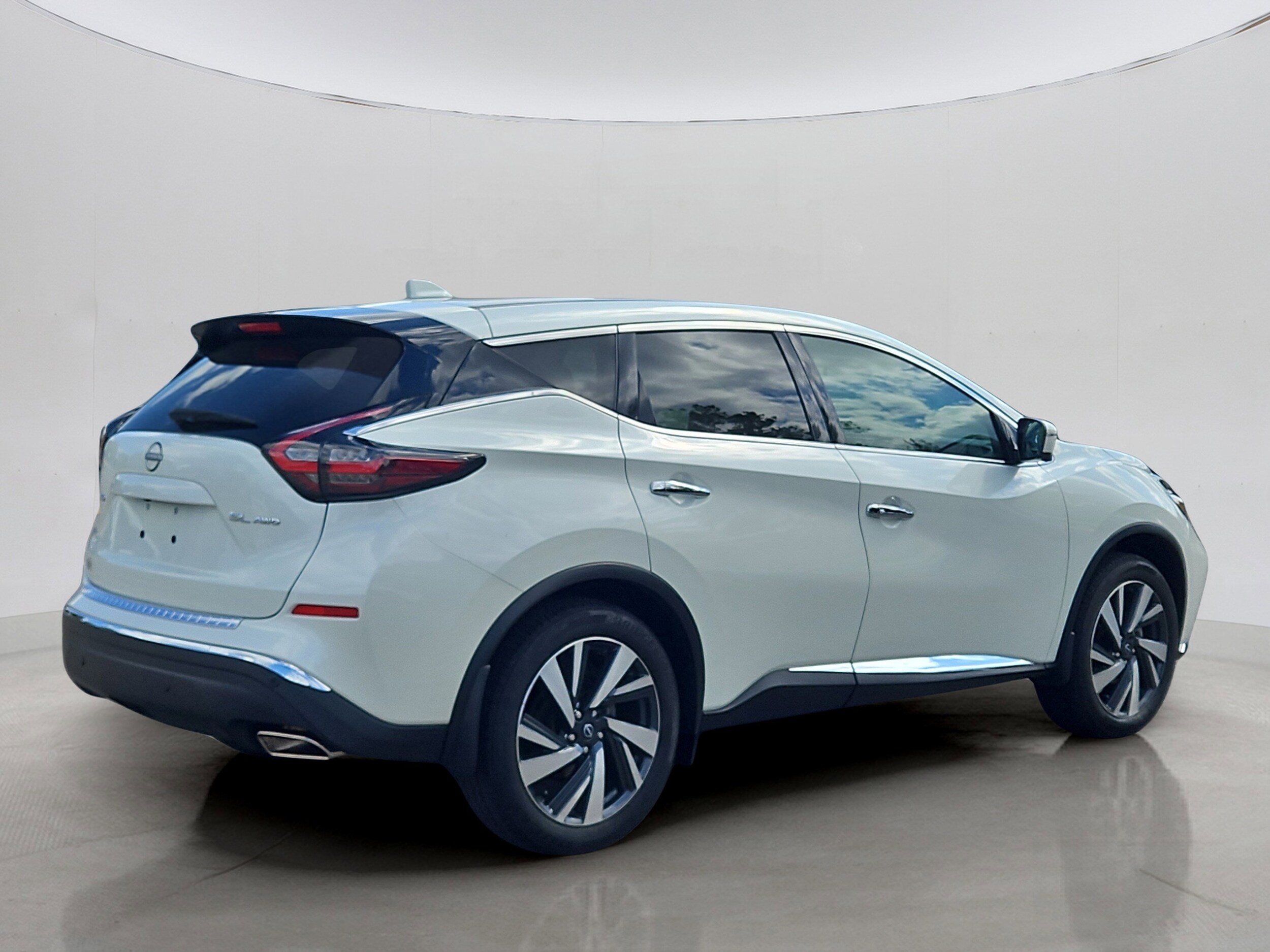 2024 Nissan Murano SL photo 3